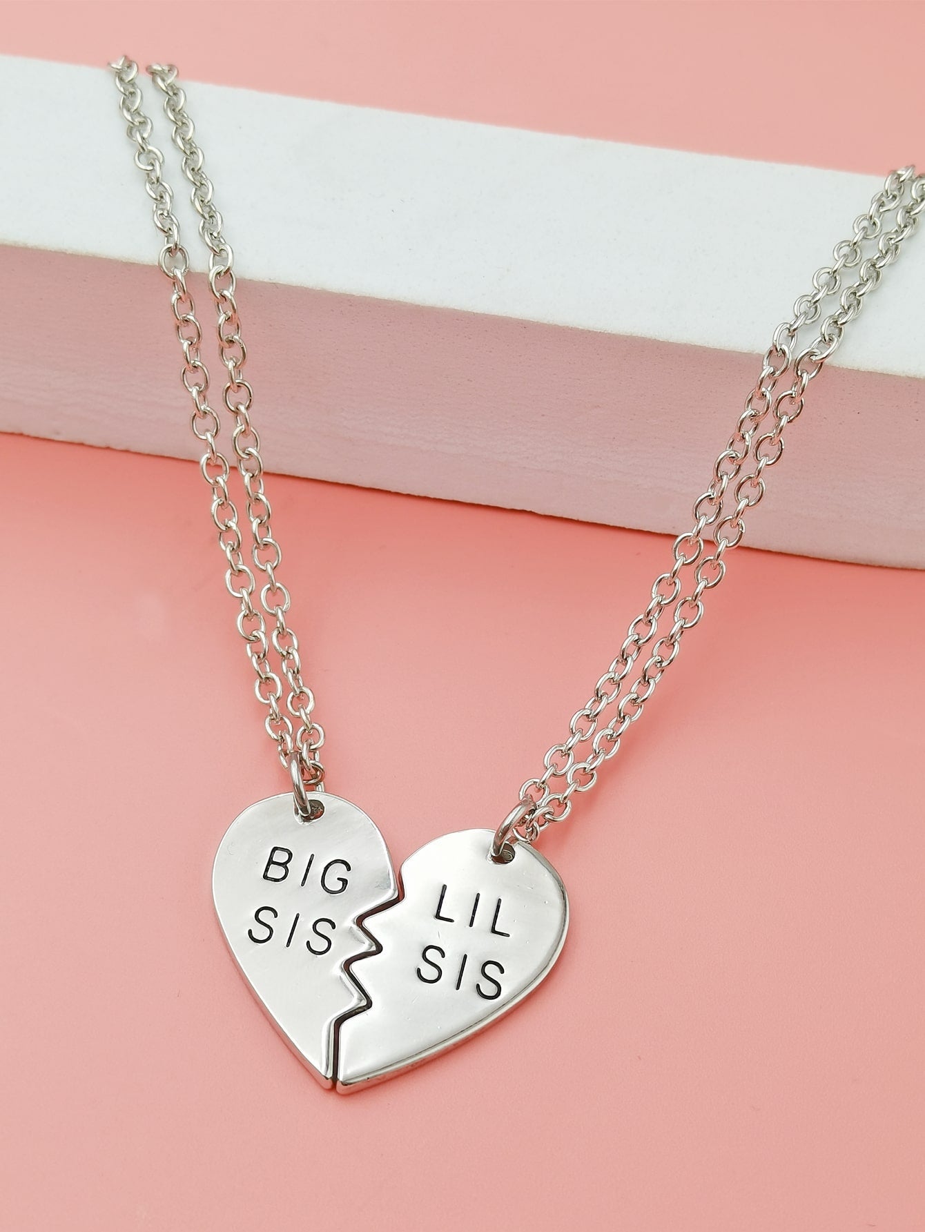 2pcs Girls Letter Detail Heart Pendant Necklace