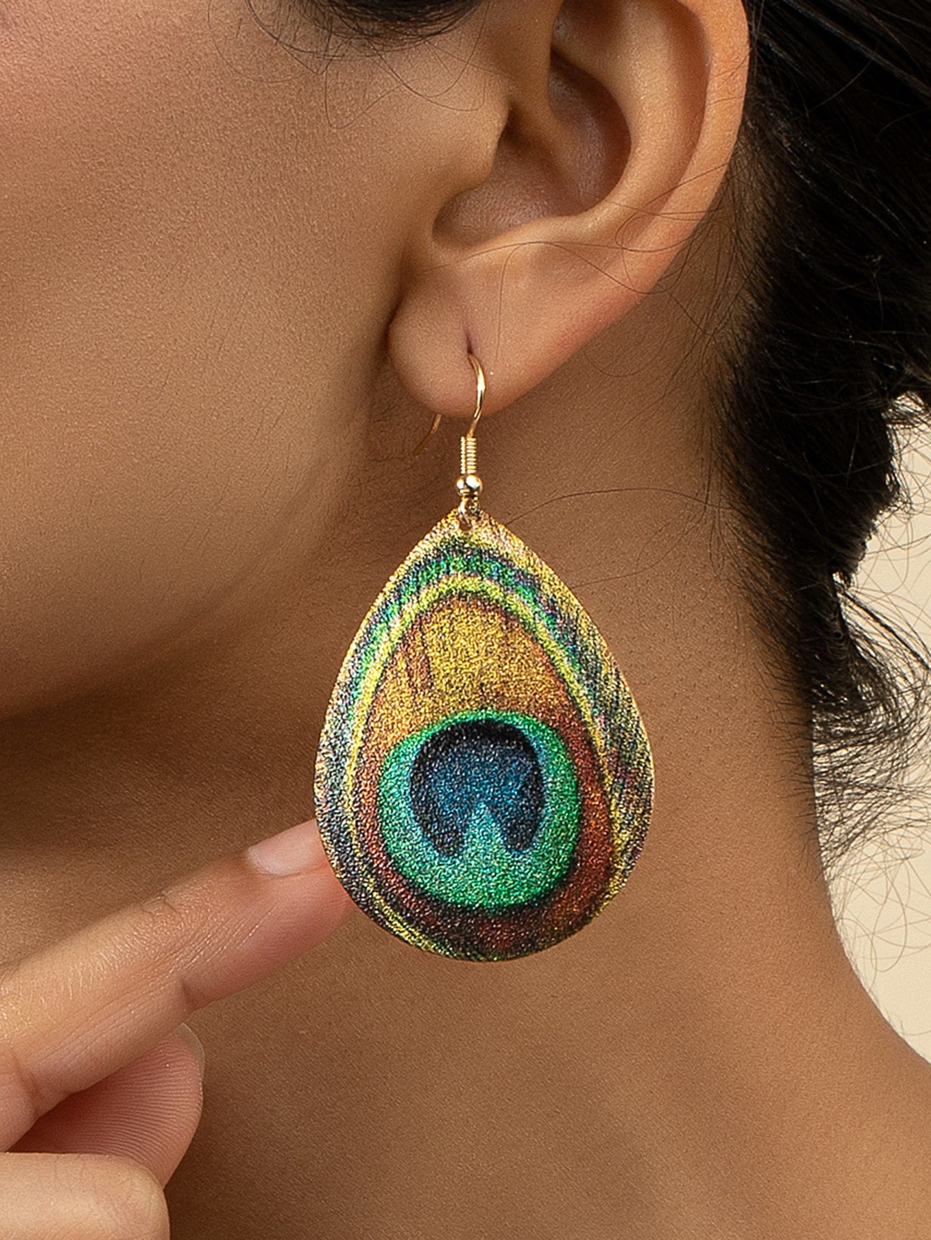 Peacock Feather Pattern Round Drop Earrings - Seen Mai