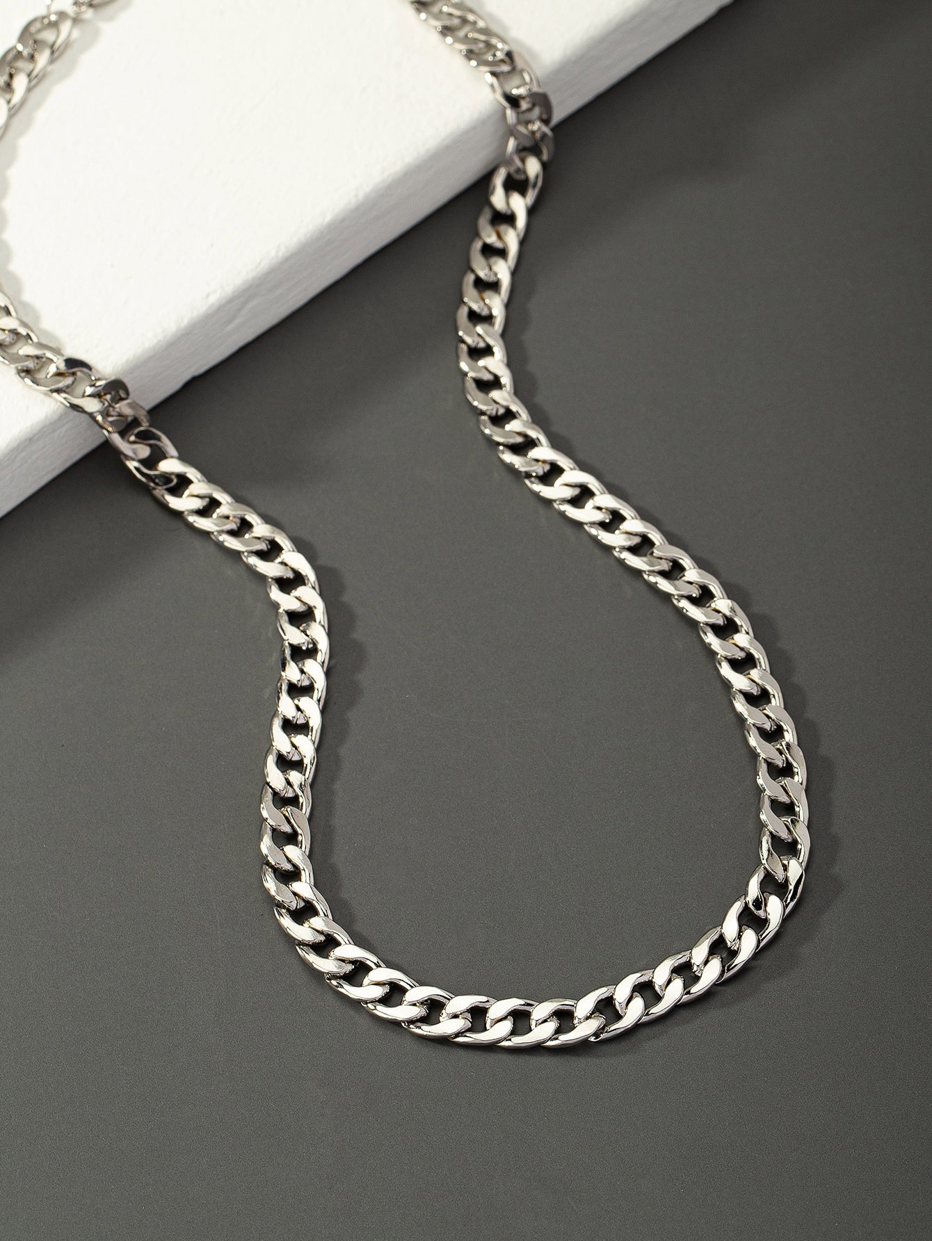 Fashionable and Popular Men Minimalist Chain Necklace Alloy for Jewelry Gift and for a Stylish Look - Seen Mai