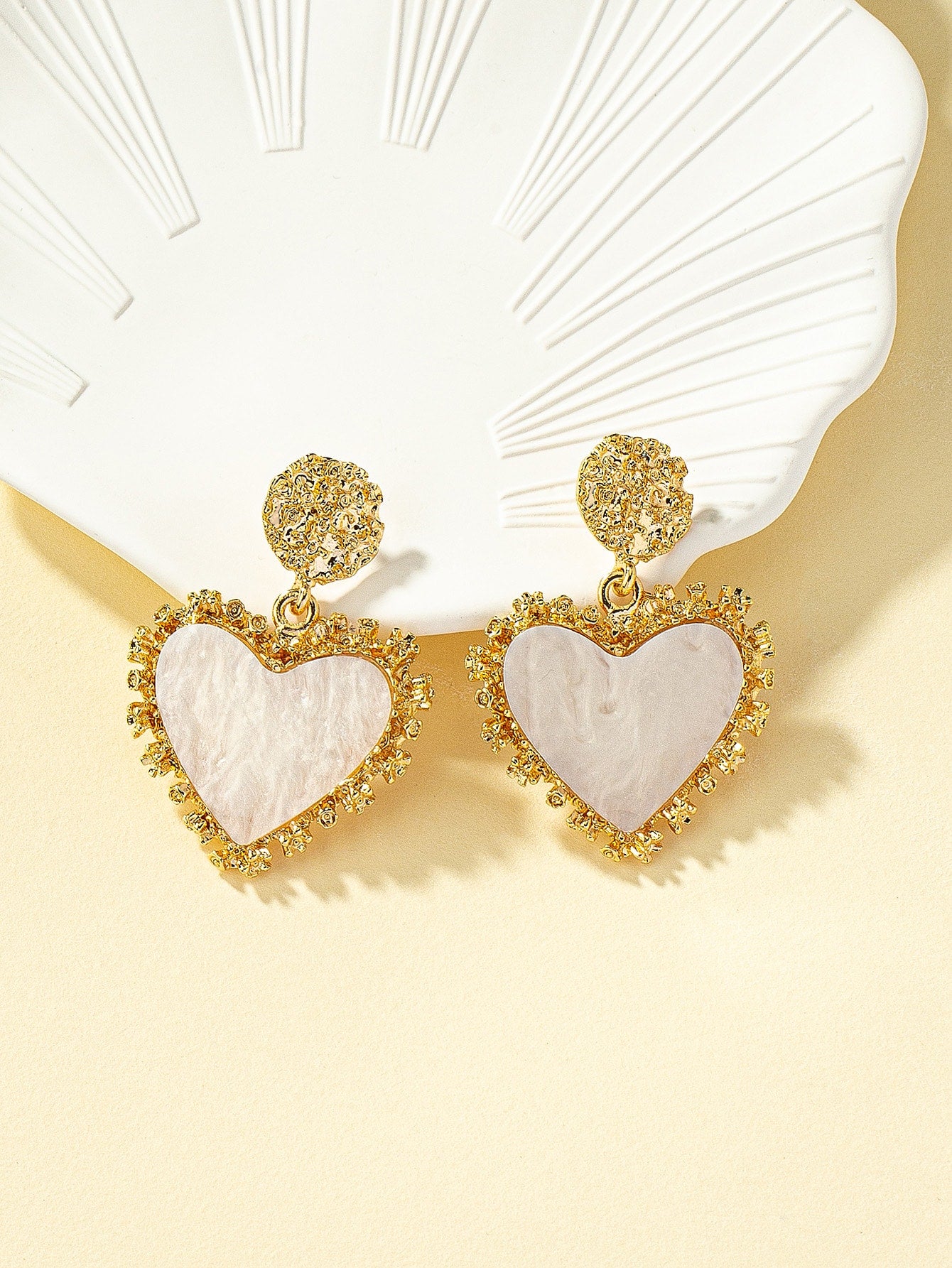 Rhinestone Detail Heart Drop Earrings - Seen Mai