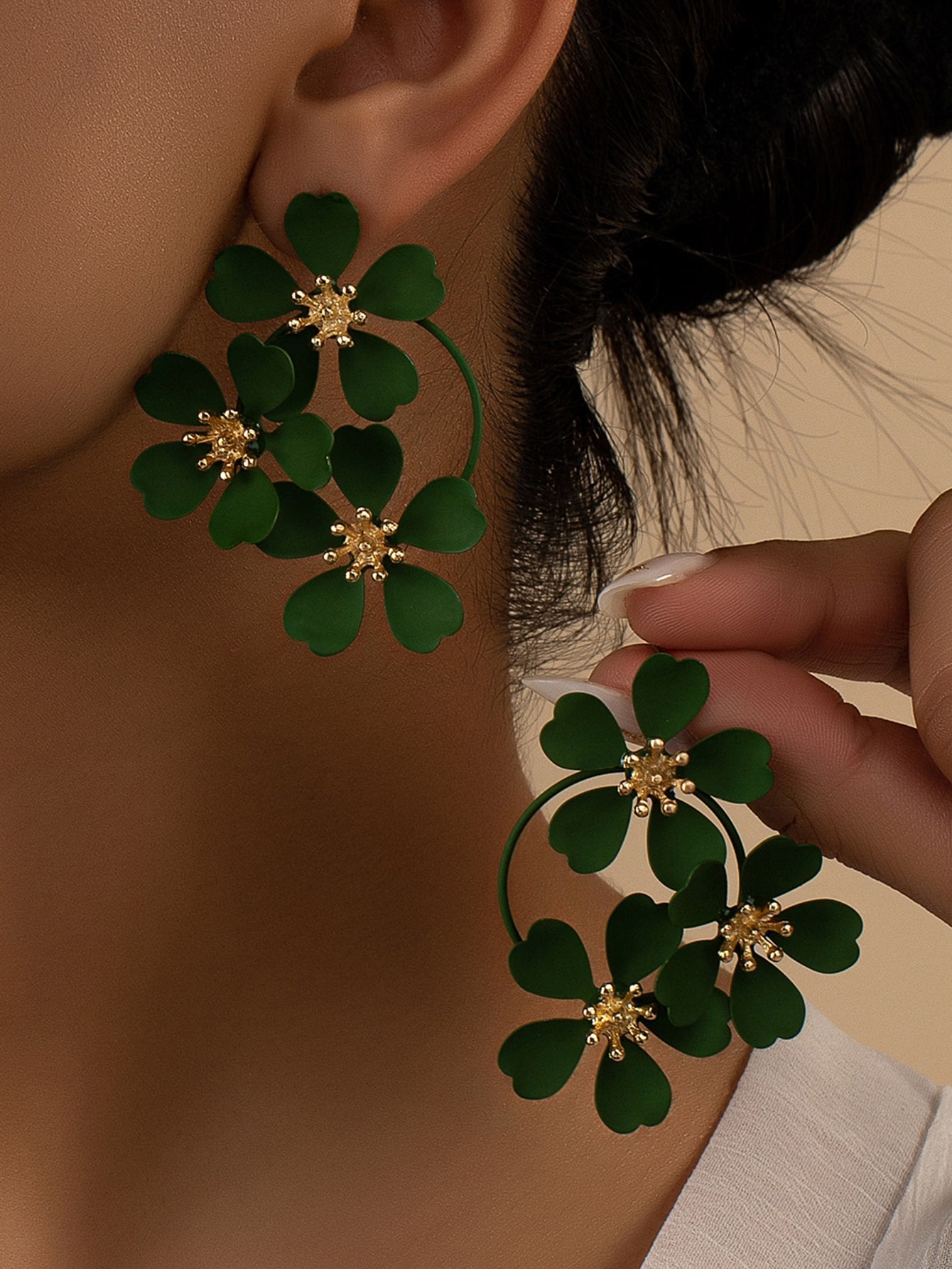 Flower Stud Earrings - Seen Mai