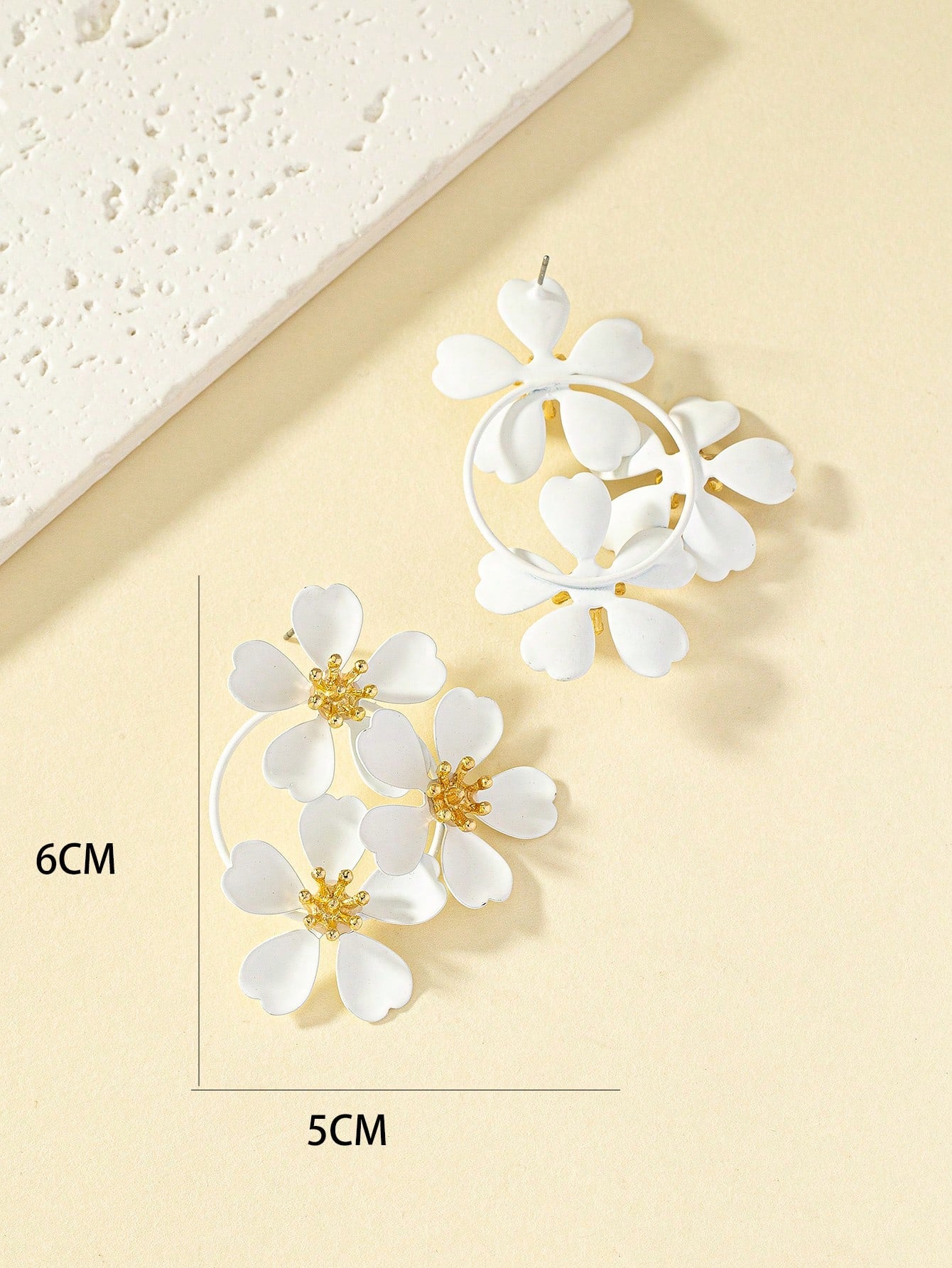 Flower Decor Stud Earrings - Seen Mai