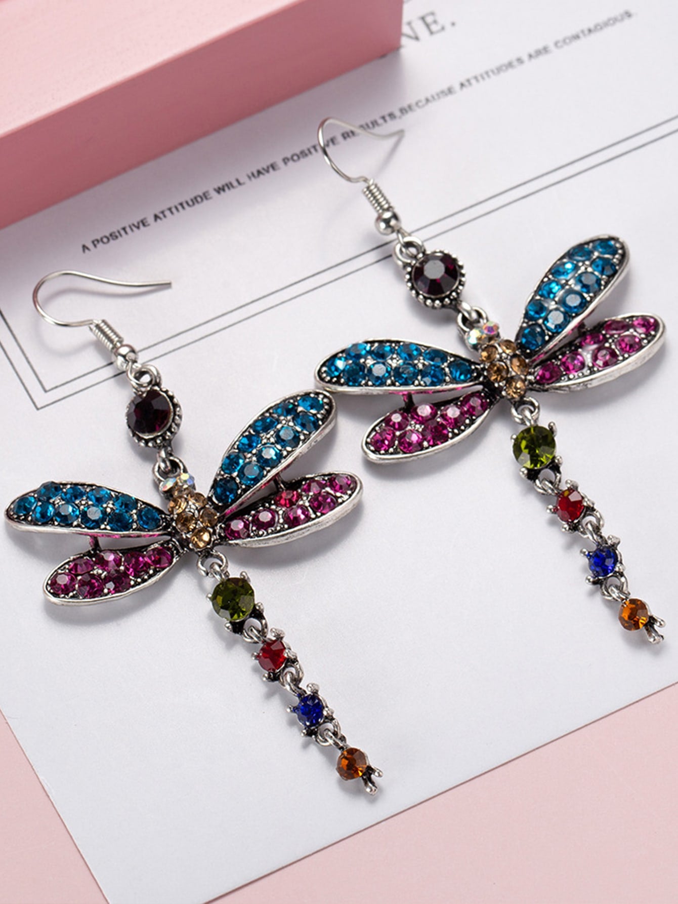 SEENMAI 2pcs Vintage Butterfly Shaped Long Dangle Earrings