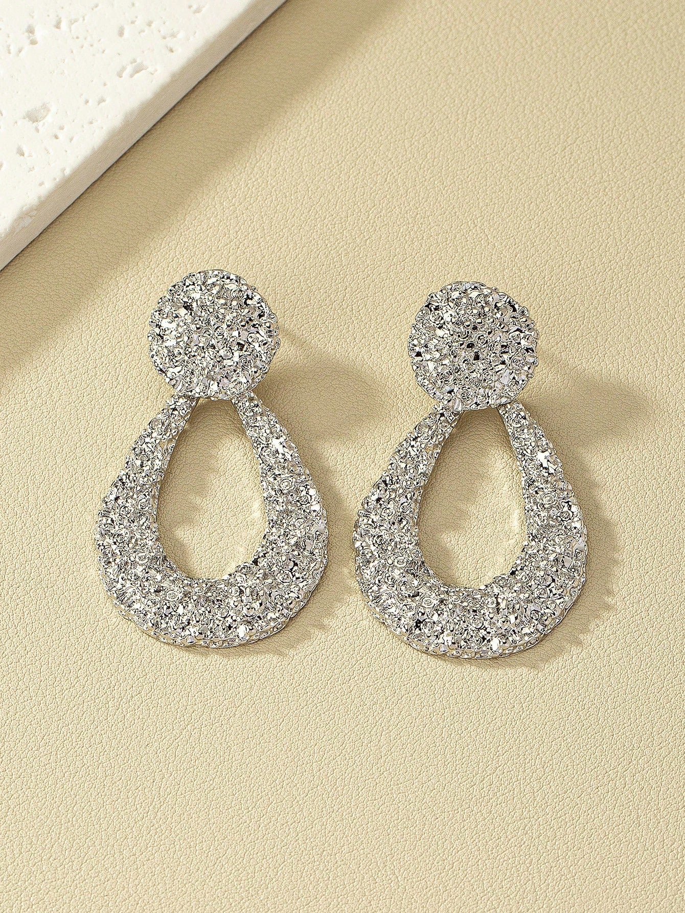 1pair Fashion Zinc Alloy Textured Water Drop Earrings For Women For Daily Decoration - Seen Mai