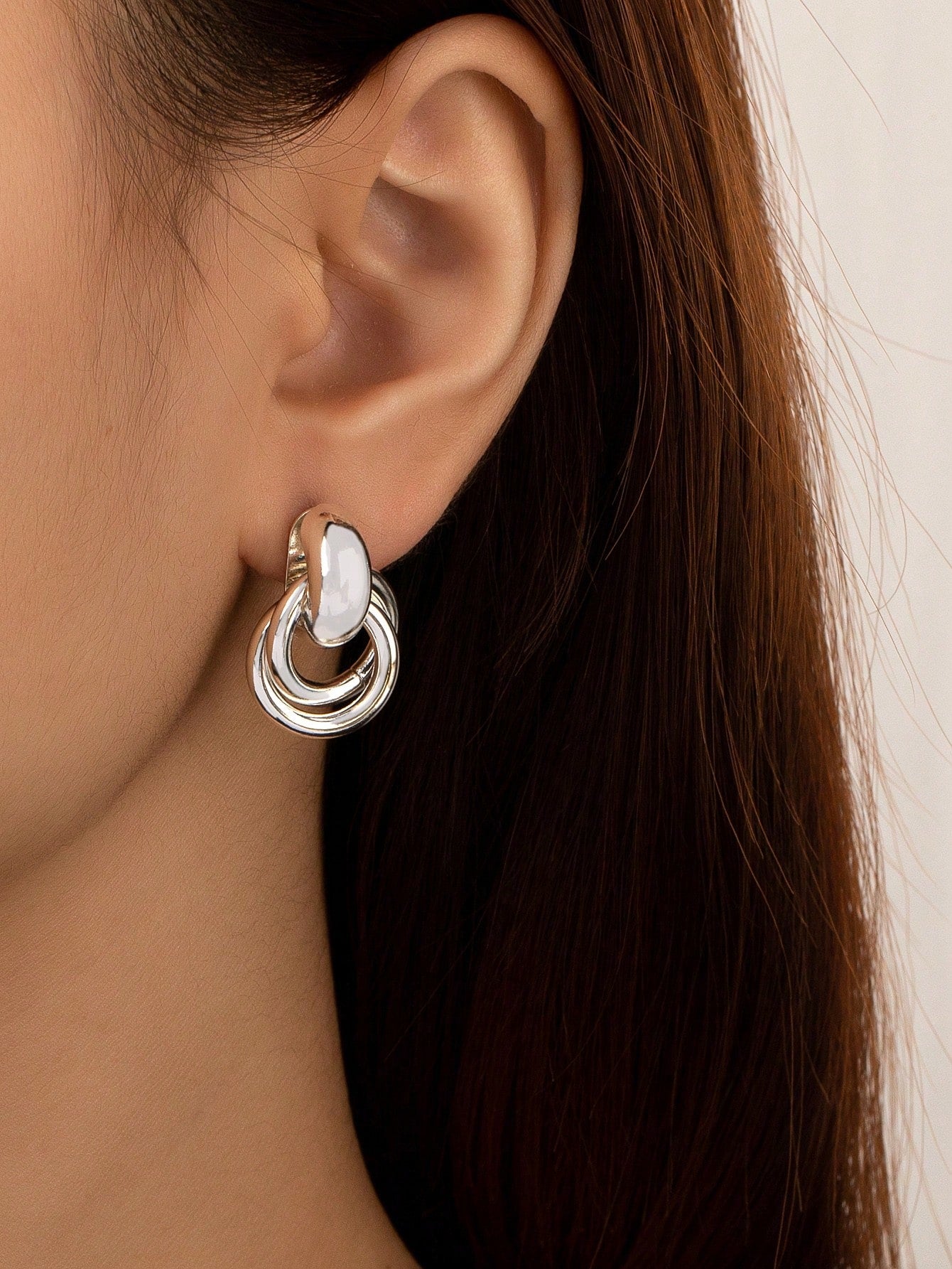 1pair Metal Circular Button Hoop Earrings - Seen Mai