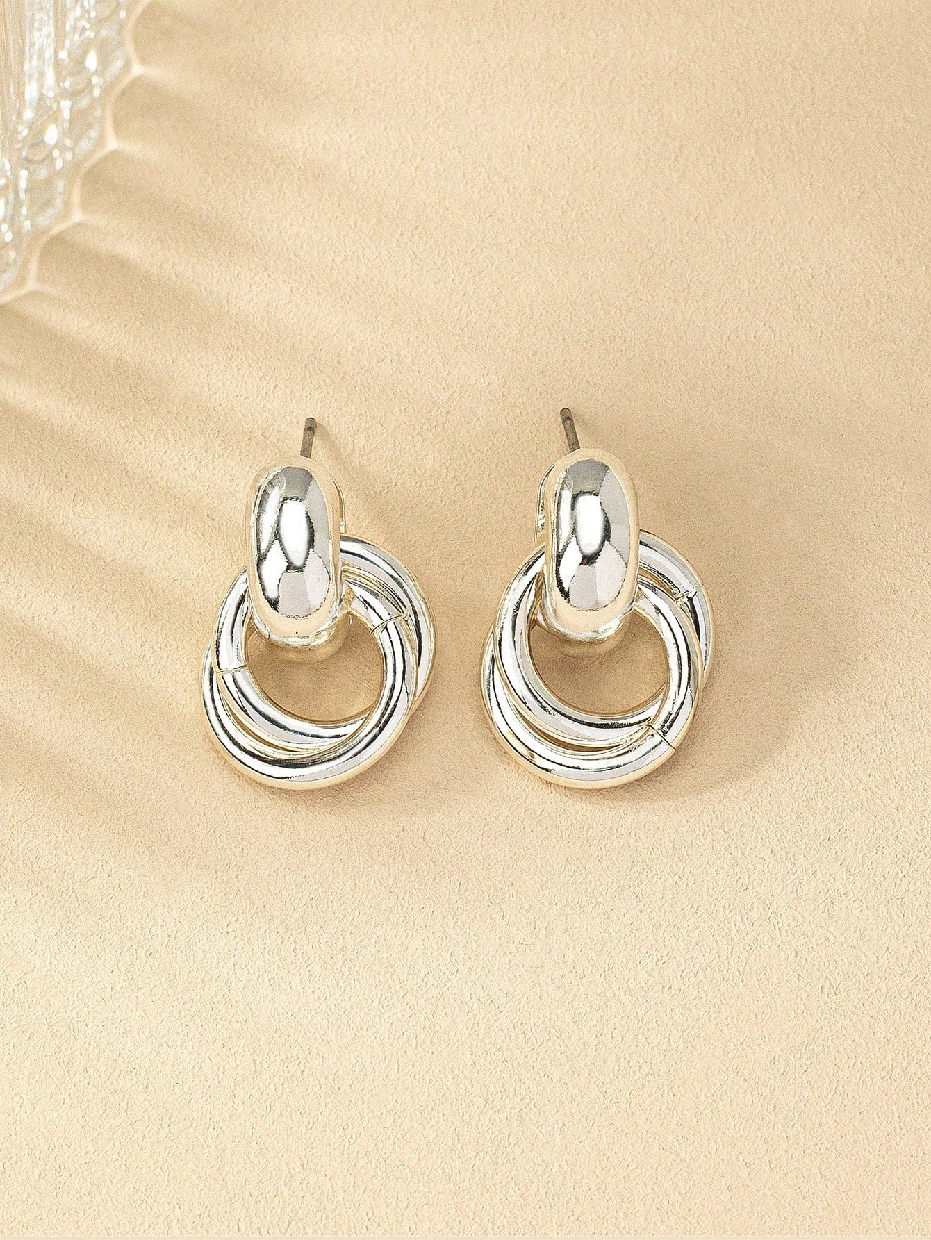 1pair Metal Circular Button Hoop Earrings - Seen Mai