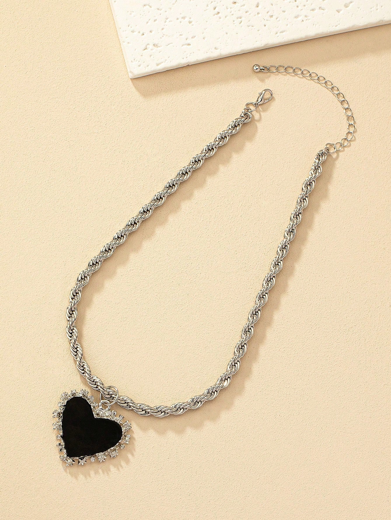 Heart Charm Necklace - Seen Mai