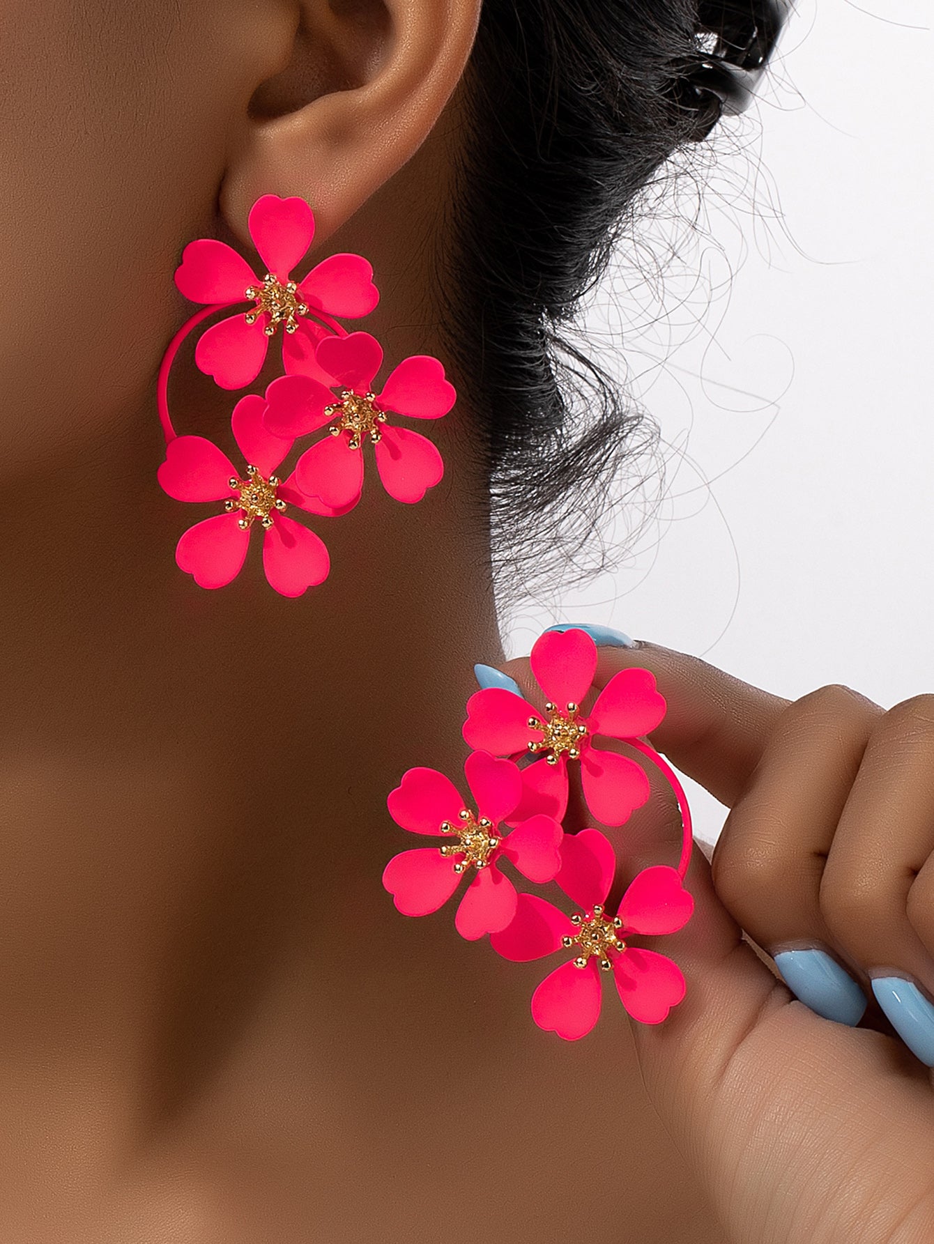 Flower Decor Stud Earrings - Seen Mai