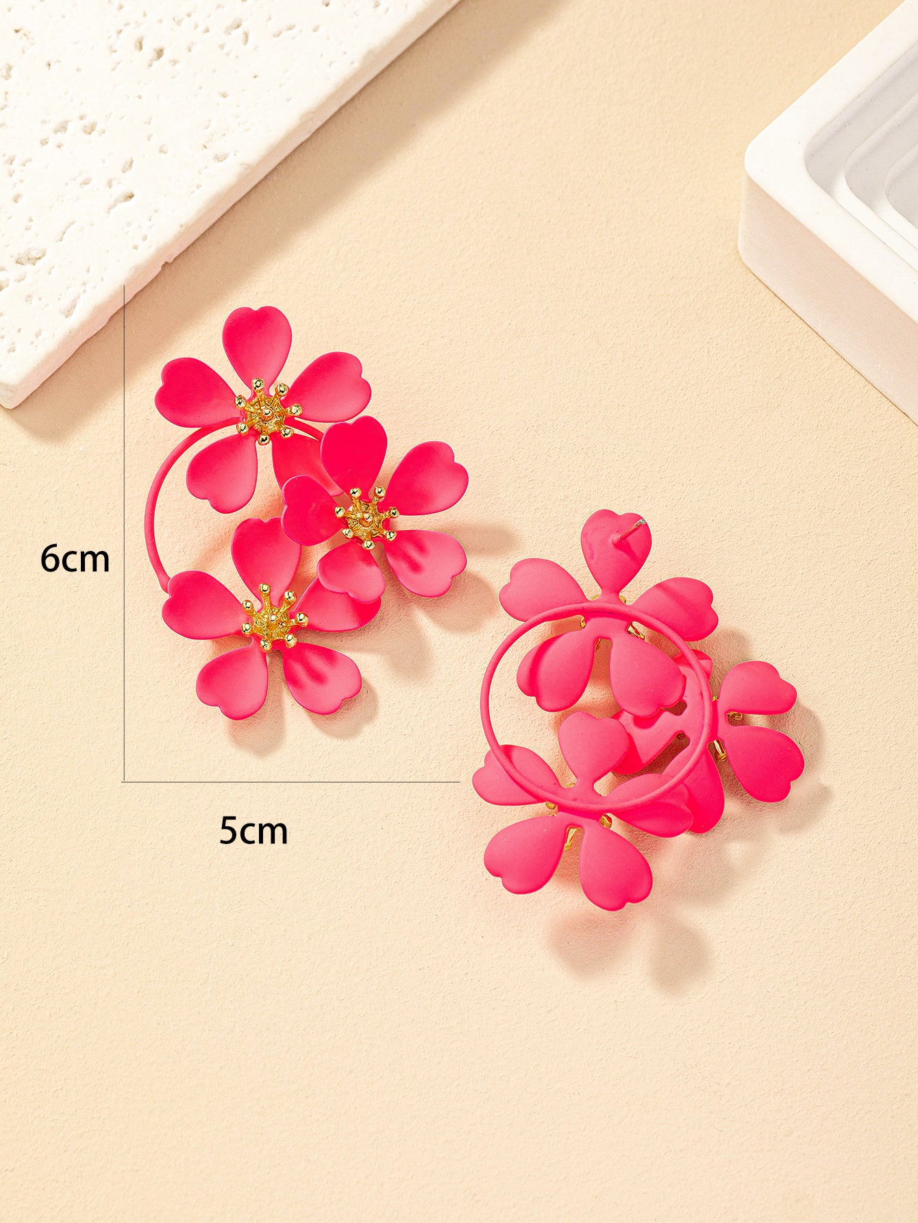 Flower Stud Earrings - Seen Mai