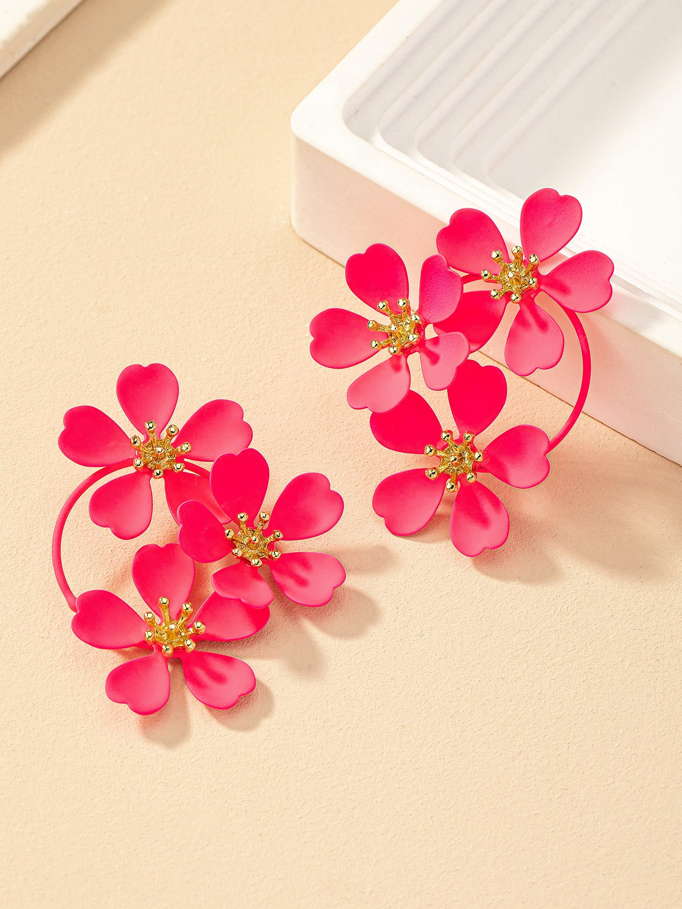 Flower Decor Stud Earrings - Seen Mai