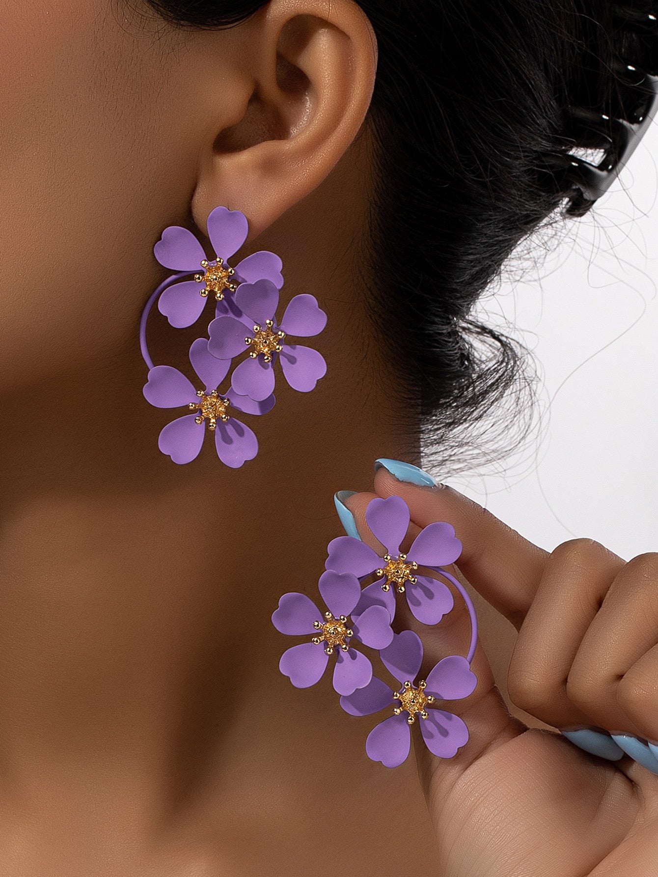 Flower Stud Earrings - Seen Mai