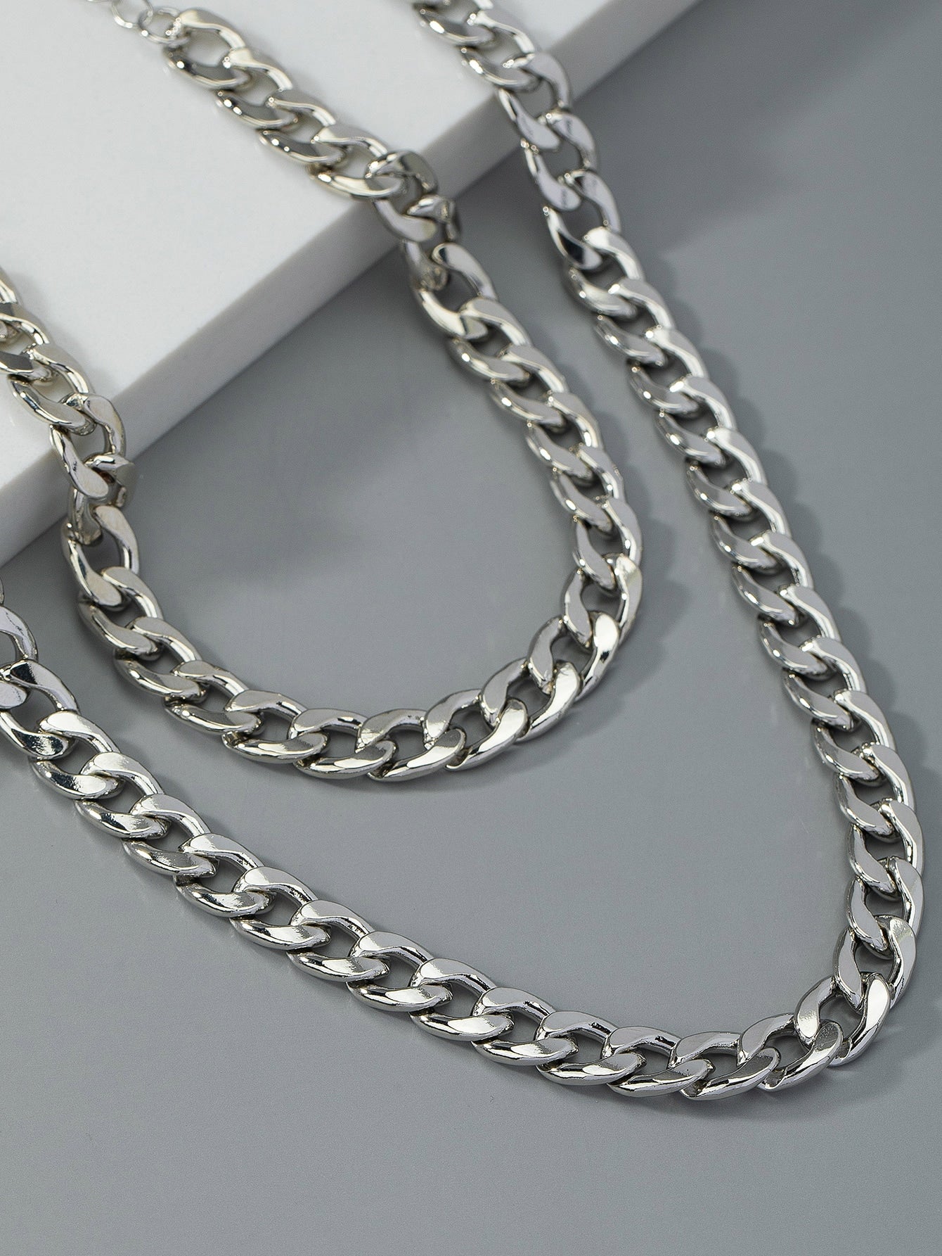 Fashionable and Popular Men Minimalist Chain Necklace Alloy for Jewelry Gift and for a Stylish Look - Seen Mai