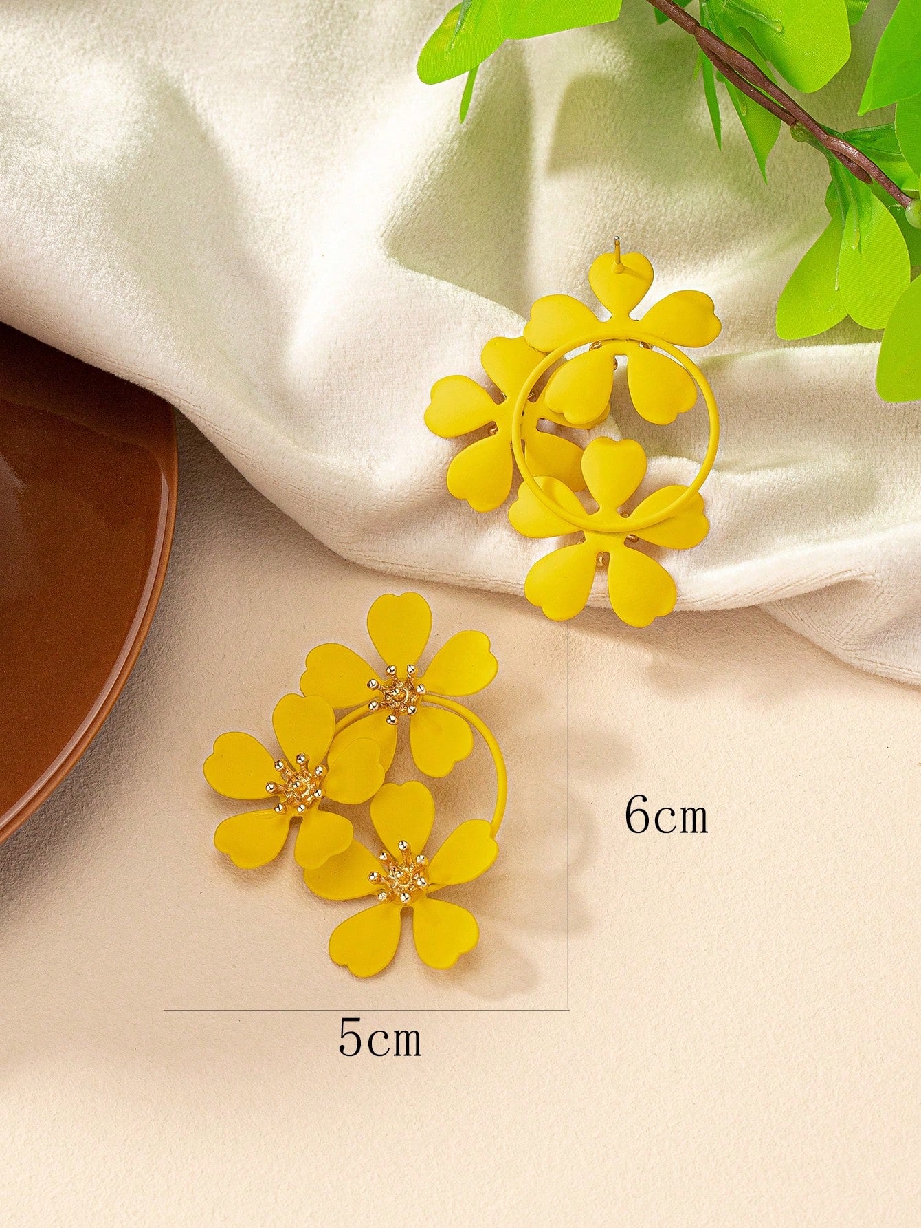 Flower Decor Stud Earrings - Seen Mai