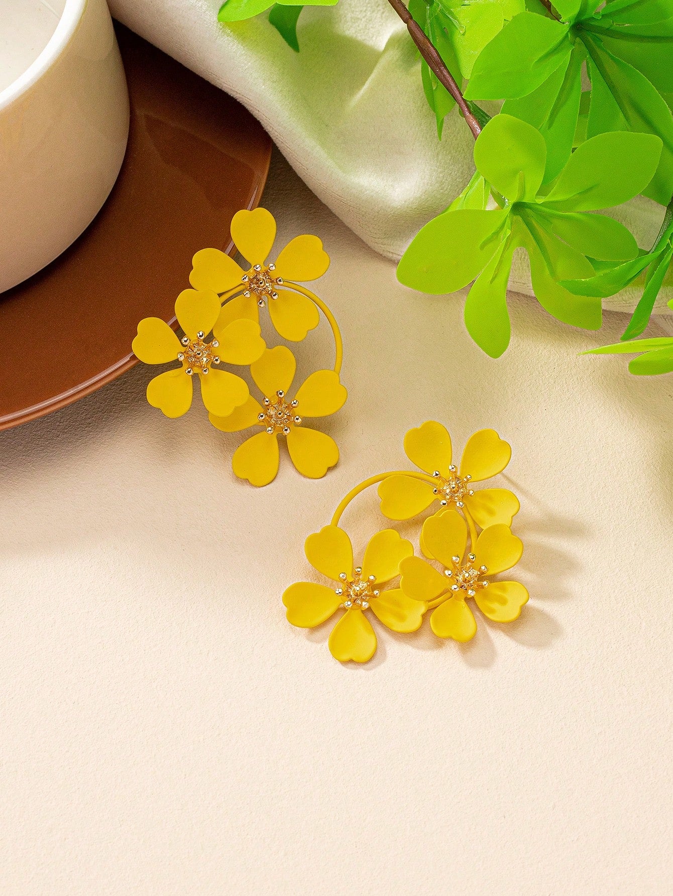 Flower Decor Stud Earrings - Seen Mai