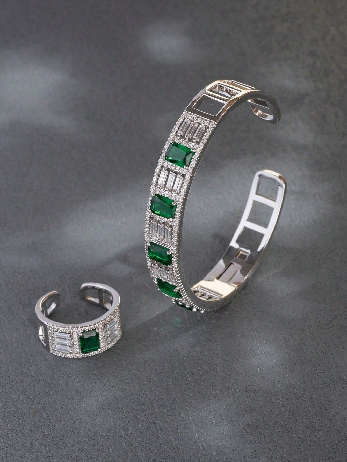 Bracelet Ring 2pcs/Set Style Charm Quality Green & Cubic Zirconia Open Cuff Bracelet Simple Everyday Chic Bracelet Gift Jewelry