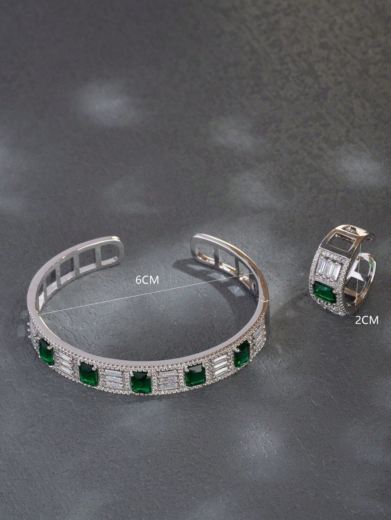 Bracelet Ring 2pcs/Set Style Charm Quality Green & Cubic Zirconia Open Cuff Bracelet Simple Everyday Chic Bracelet Gift Jewelry