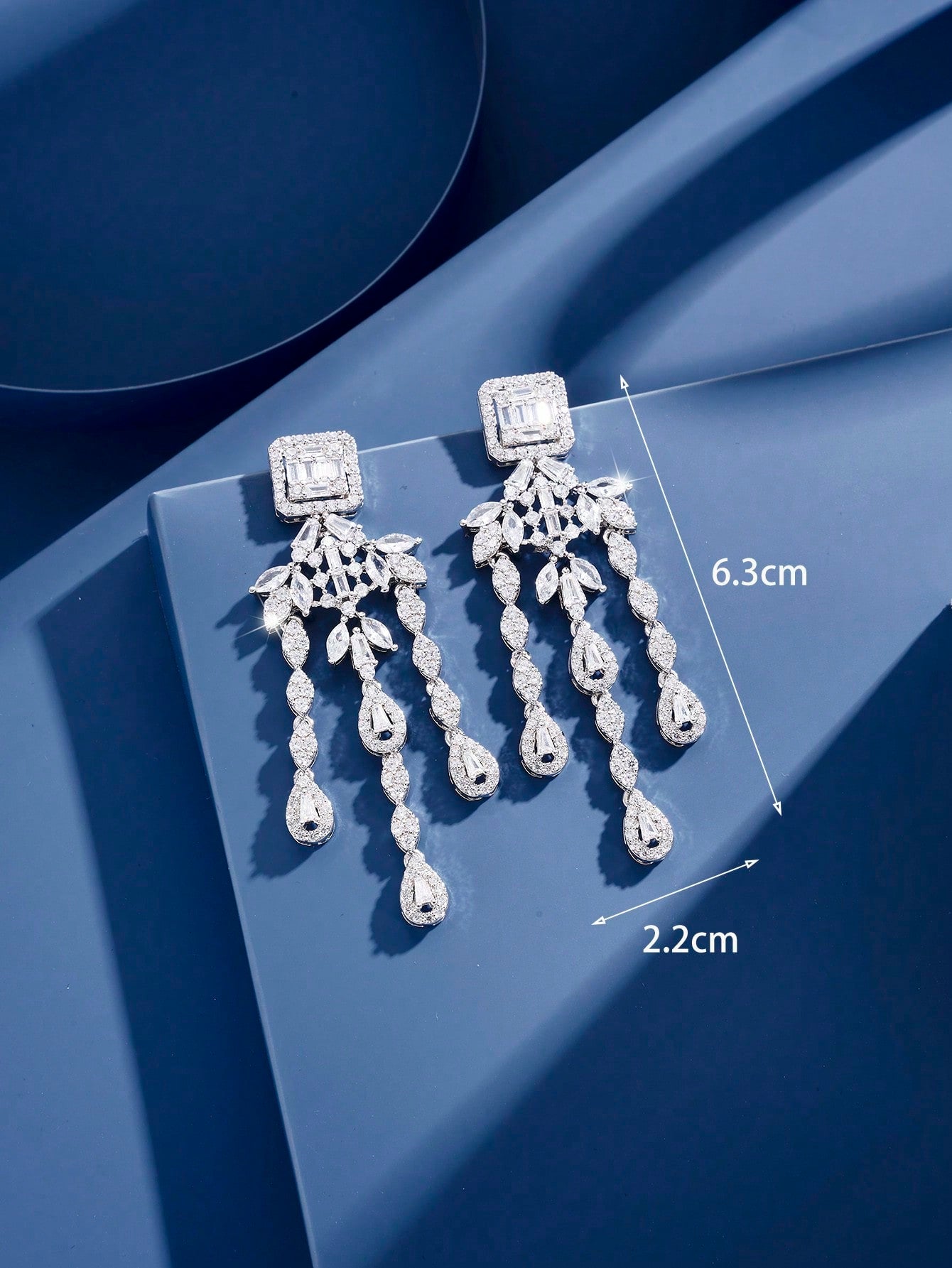 seen JEWELRY 1 Pair Of Luxury Artificial Zirconia White Gold Plated Pendant Earrings For Women - Seen Mai