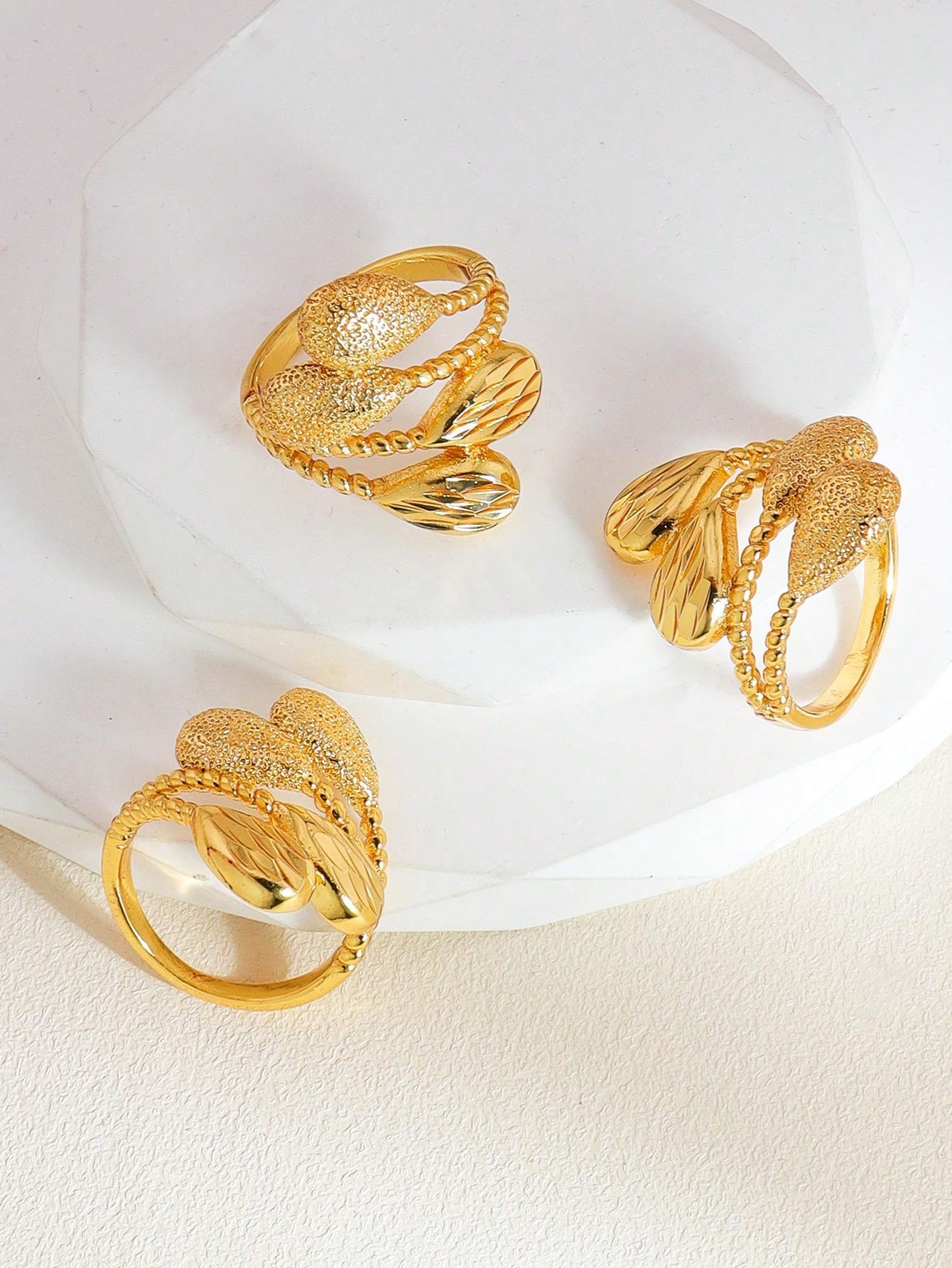 1pc Simple Gold Ring Leaf Metal Texture Gold Suitable For Everyday Wear By Women - Seen Mai