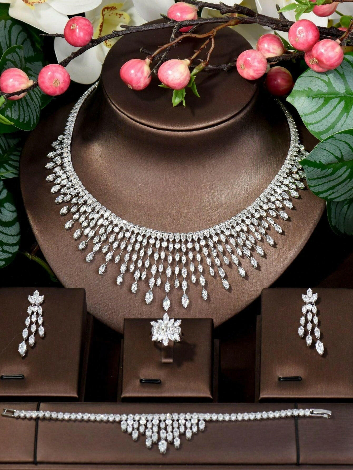 1 Set Of Elegant Cubic Zirconia Tassel Decorated Jewelry Set, Suitable For Gifting To Women As A Wedding Gift - Seen Mai