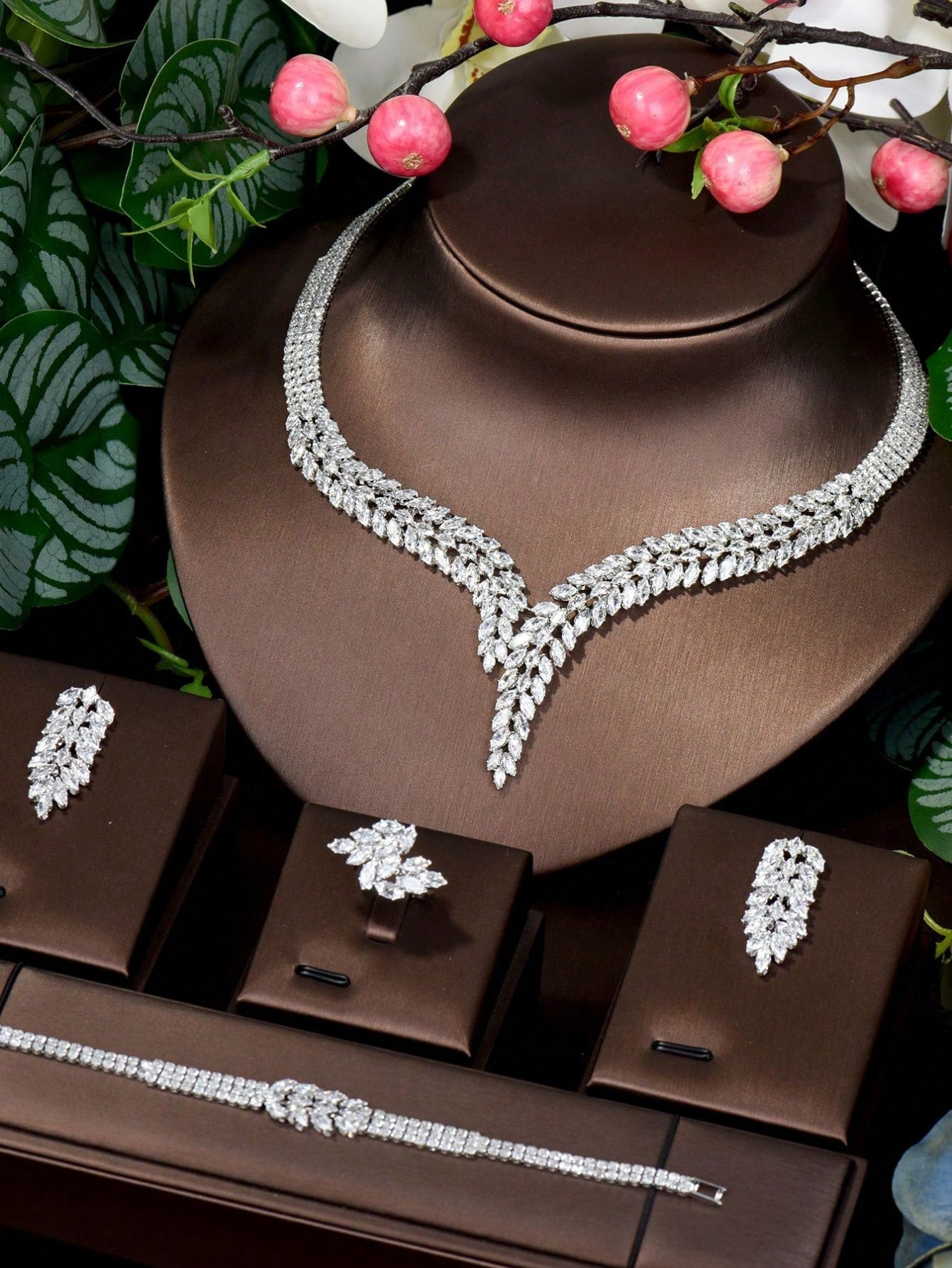 1 Set Of Elegant Cubic Zirconia Tassel Decorated Jewelry Set, Suitable For Gifting To Women As A Wedding Gift - Seen Mai