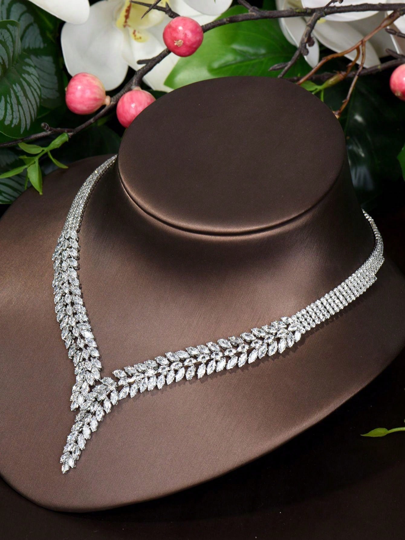 1 Set Of Elegant Cubic Zirconia Tassel Decorated Jewelry Set, Suitable For Gifting To Women As A Wedding Gift - Seen Mai