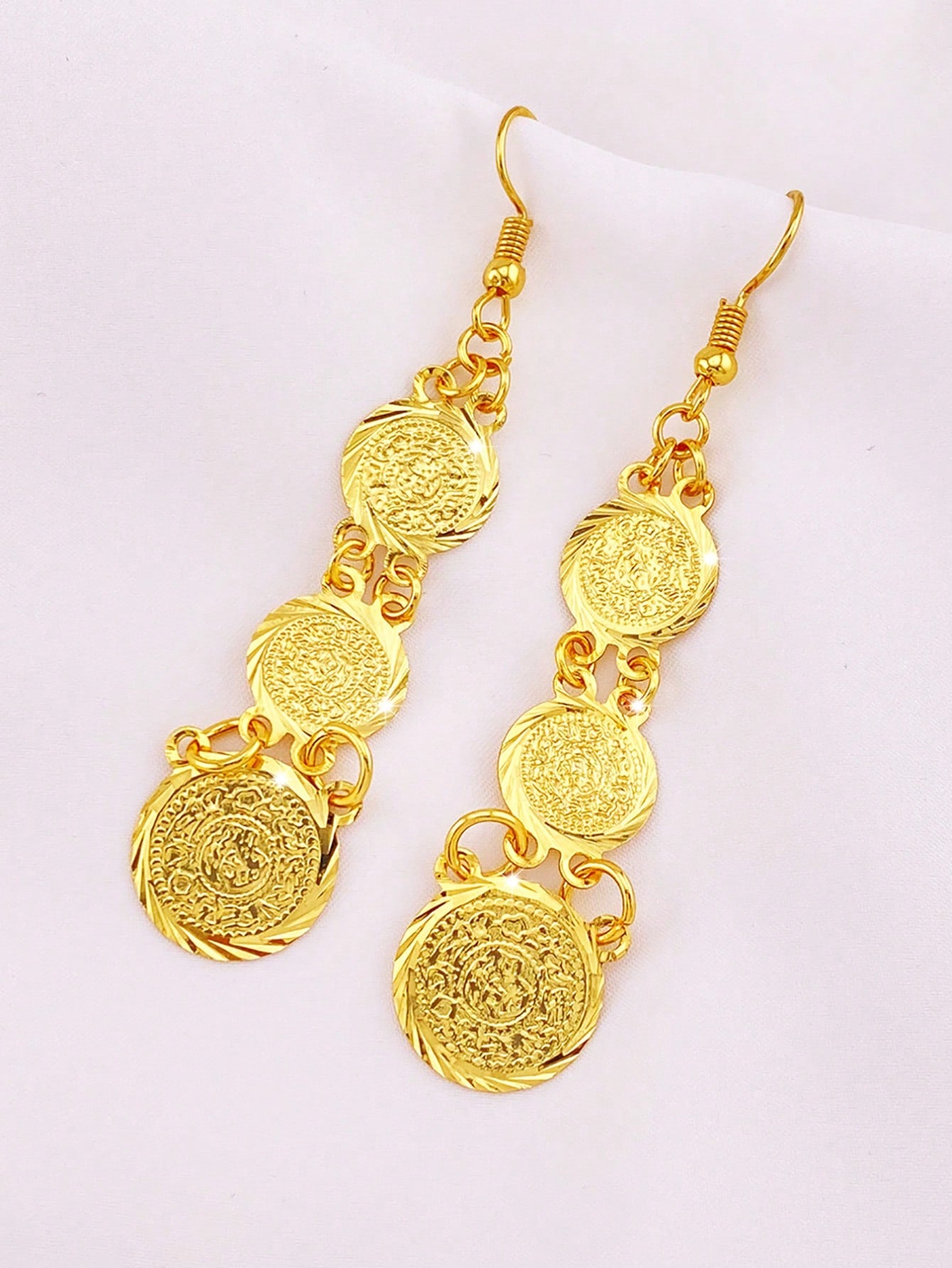 1 Pair Of Copper Plated Gold Coin Earrings Round Tassel Drop Earrings Texture Decoration Suitable For Ladies Everyday Wear - Seen Mai