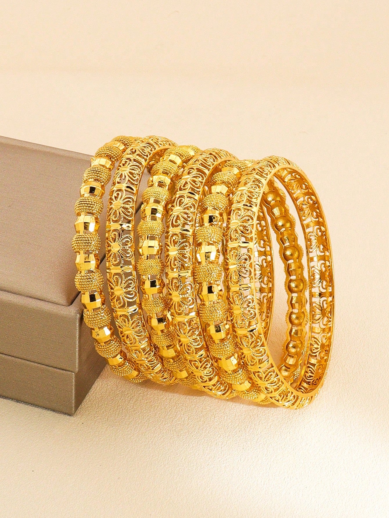 4pcs Gorgeous Gold Bangle Fashion Butterfiy Hollow Design Suitable For Women's Daily Party Wedding Wear - Seen Mai