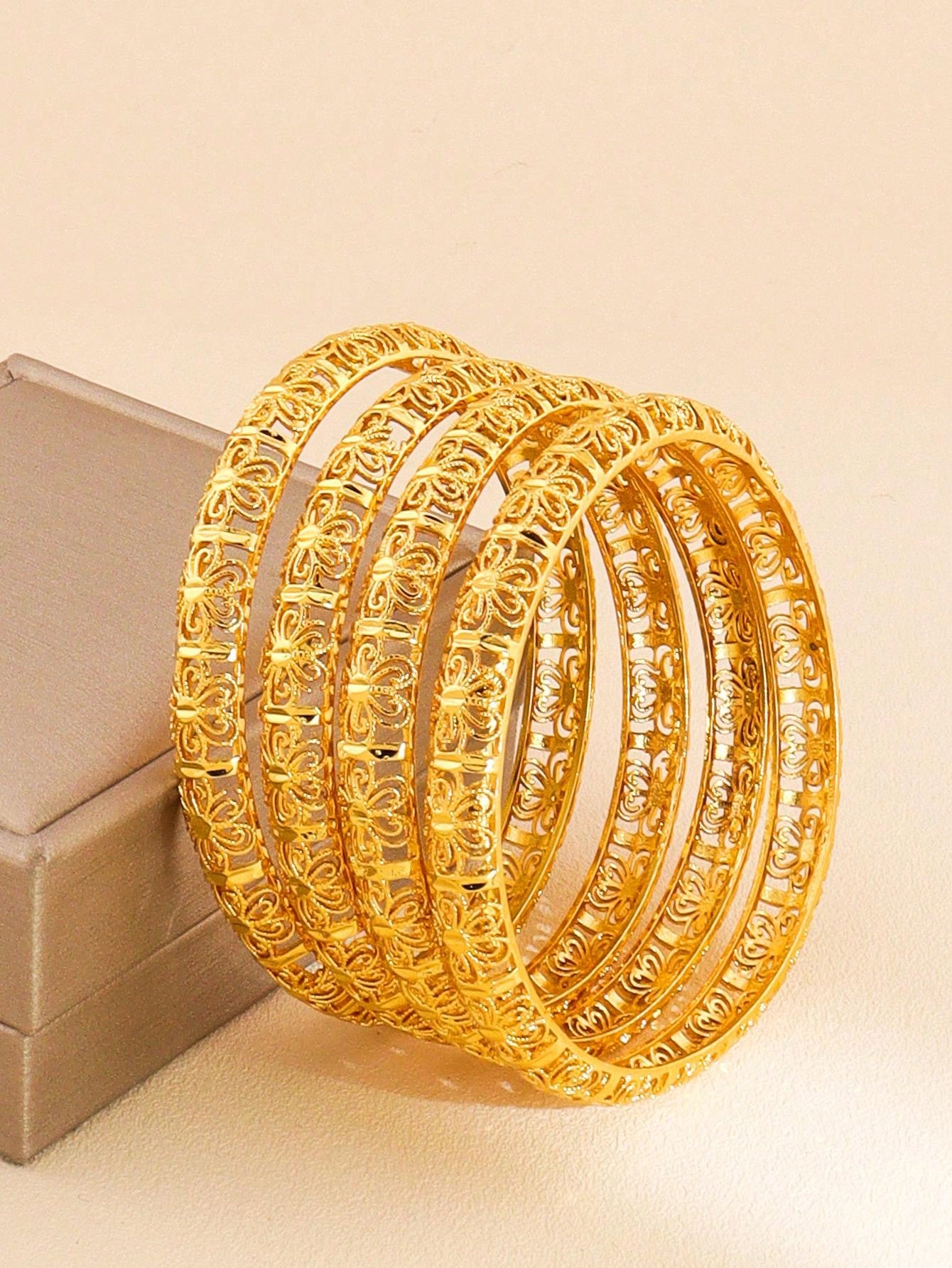 4pcs Gorgeous Gold Bangle Fashion Butterfiy Hollow Design Suitable For Women's Daily Party Wedding Wear - Seen Mai