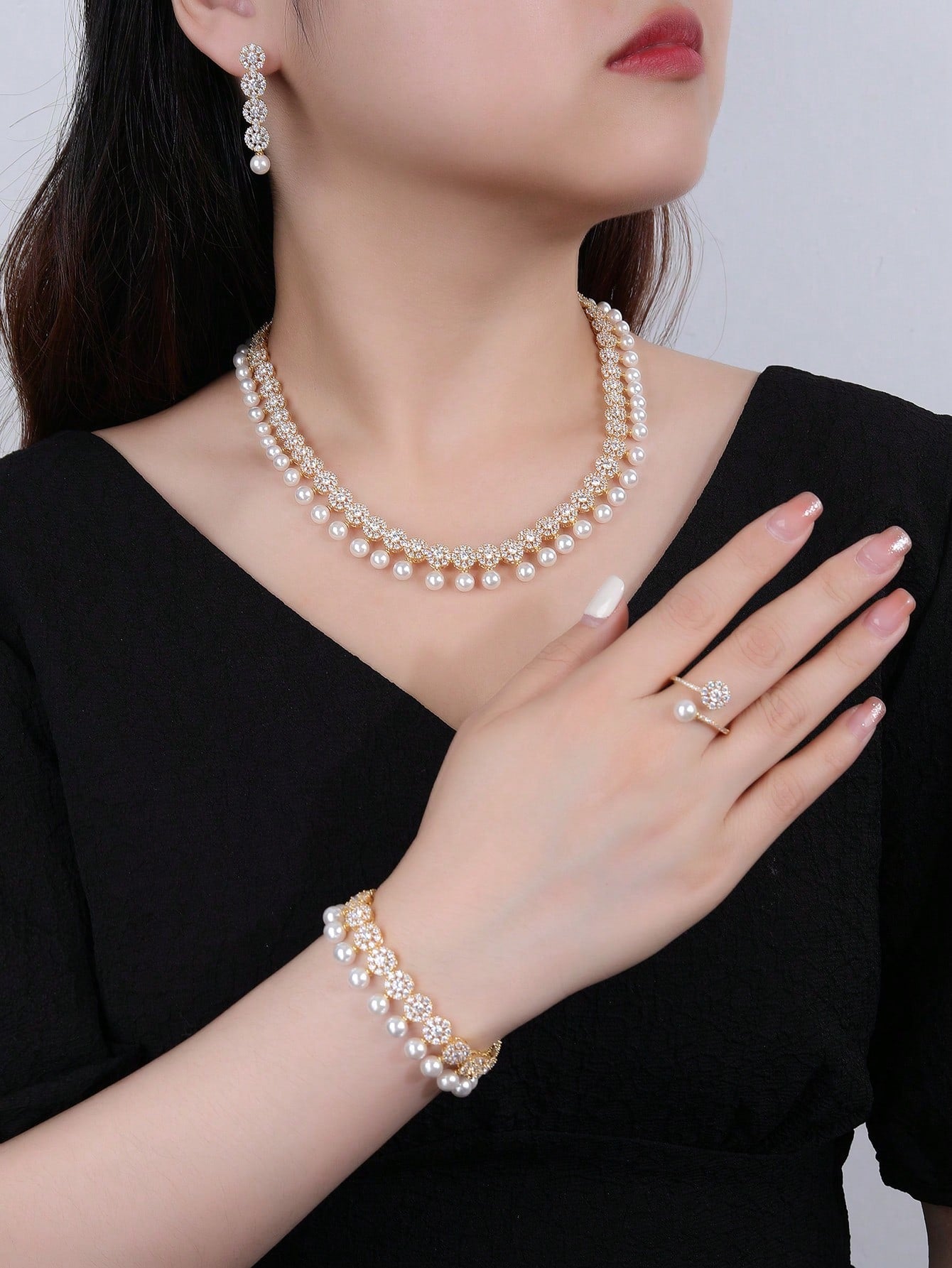 Glass Pearl & Cubic Zirconia 4pcs Jewelry Set