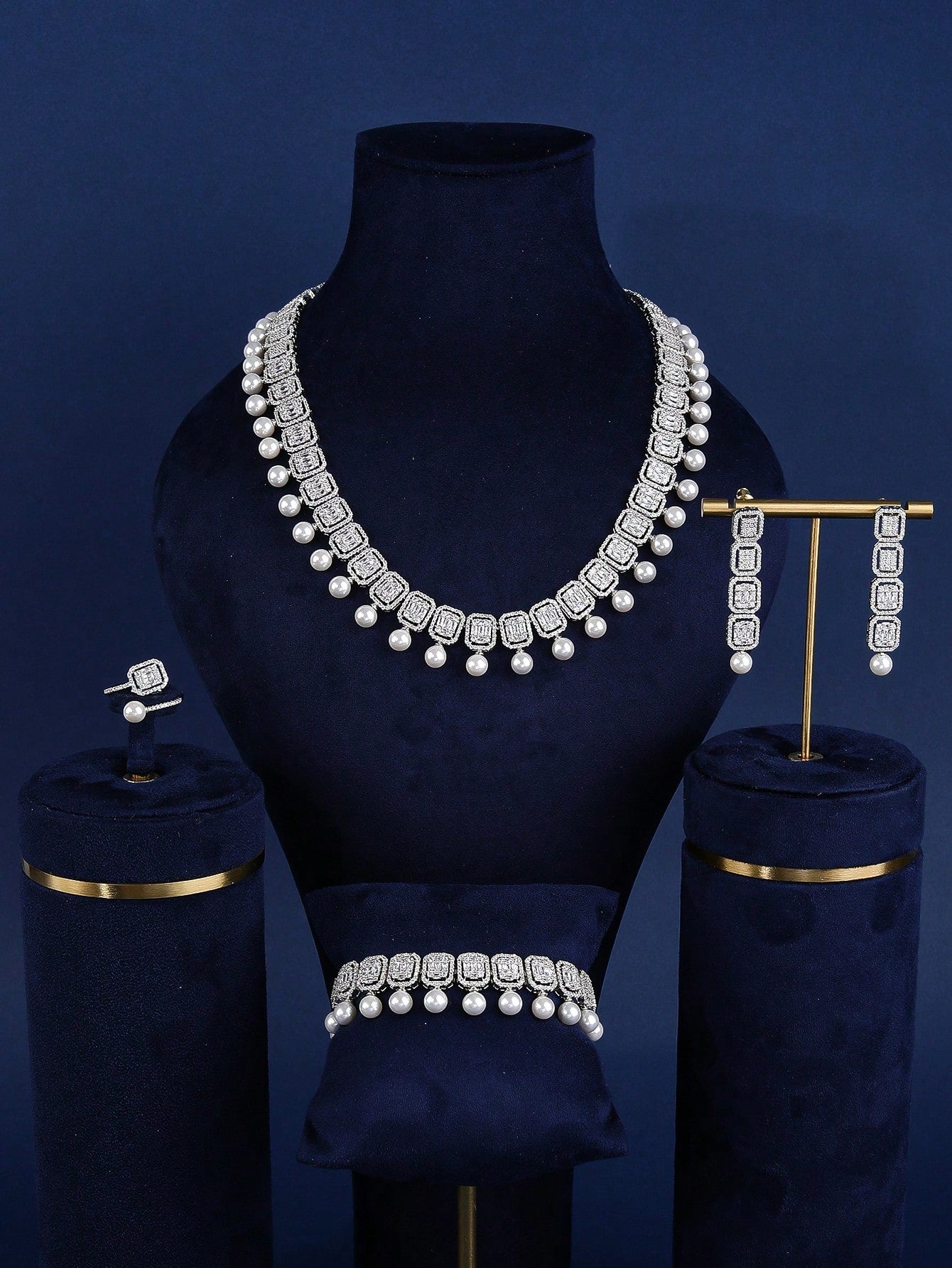 4pcs Glass Pearl & Cubic Zirconia Jewelry Set