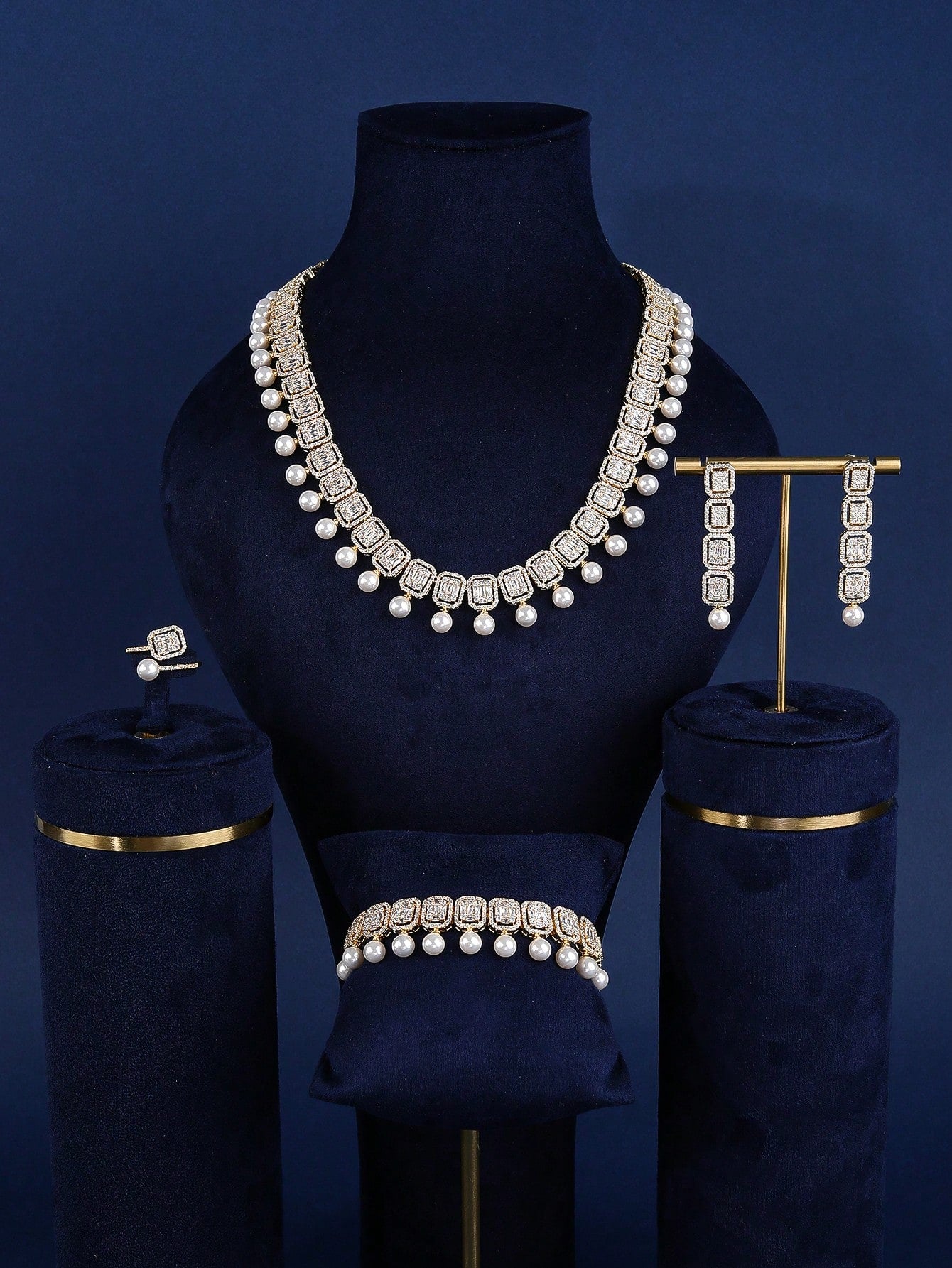 4pcs Glass Pearl & Cubic Zirconia Jewelry Set