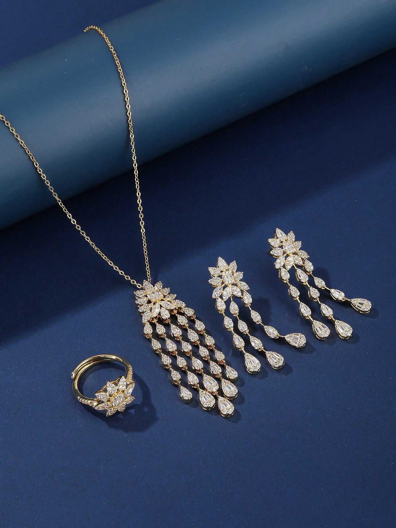 3pcs/Set Elegant Copper Floral Design Zirconia Jewelry Set