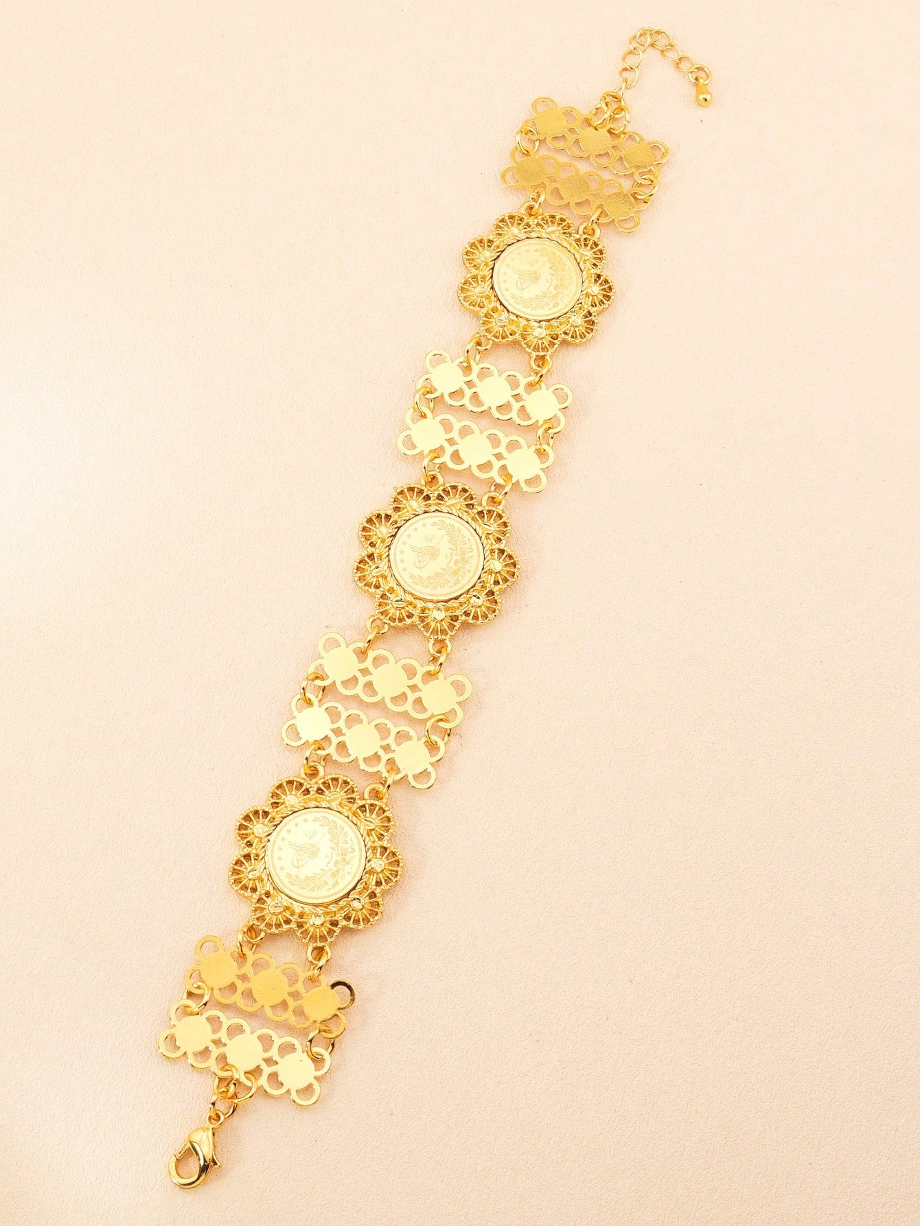 1pc Fashionable Gold Hollow Bracelet Ancient Coin Bracelet Suitable For Women's Daily Festival Wear - Seen Mai