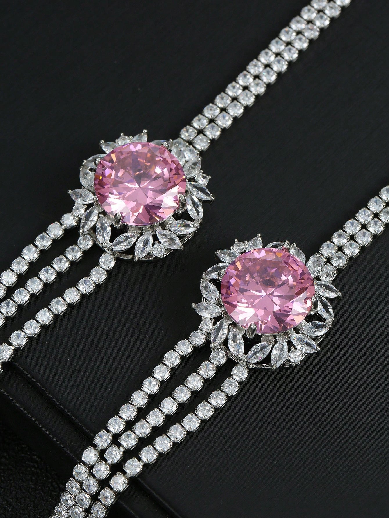 1pc European Original Design Pink Zirconia Necklace