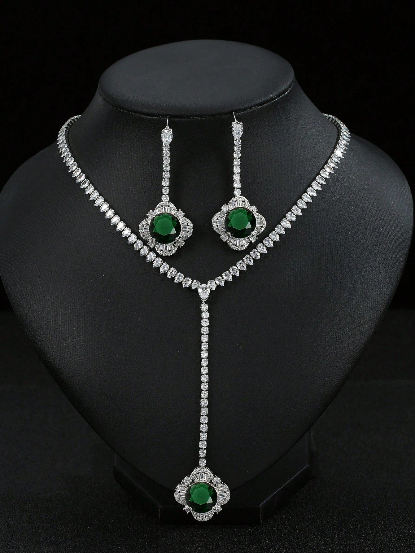 1set/3pcs European &  Fashion Original Design Zirconia Necklace