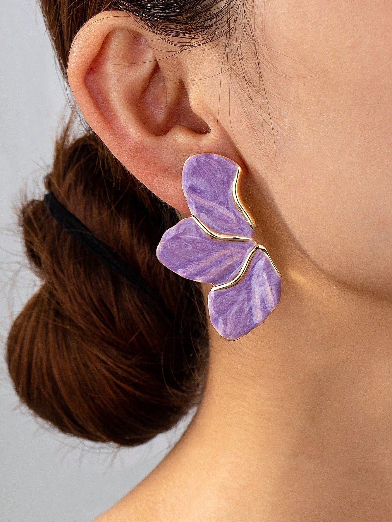 1pair Metallic Floral Enameled Earrings - Seen Mai