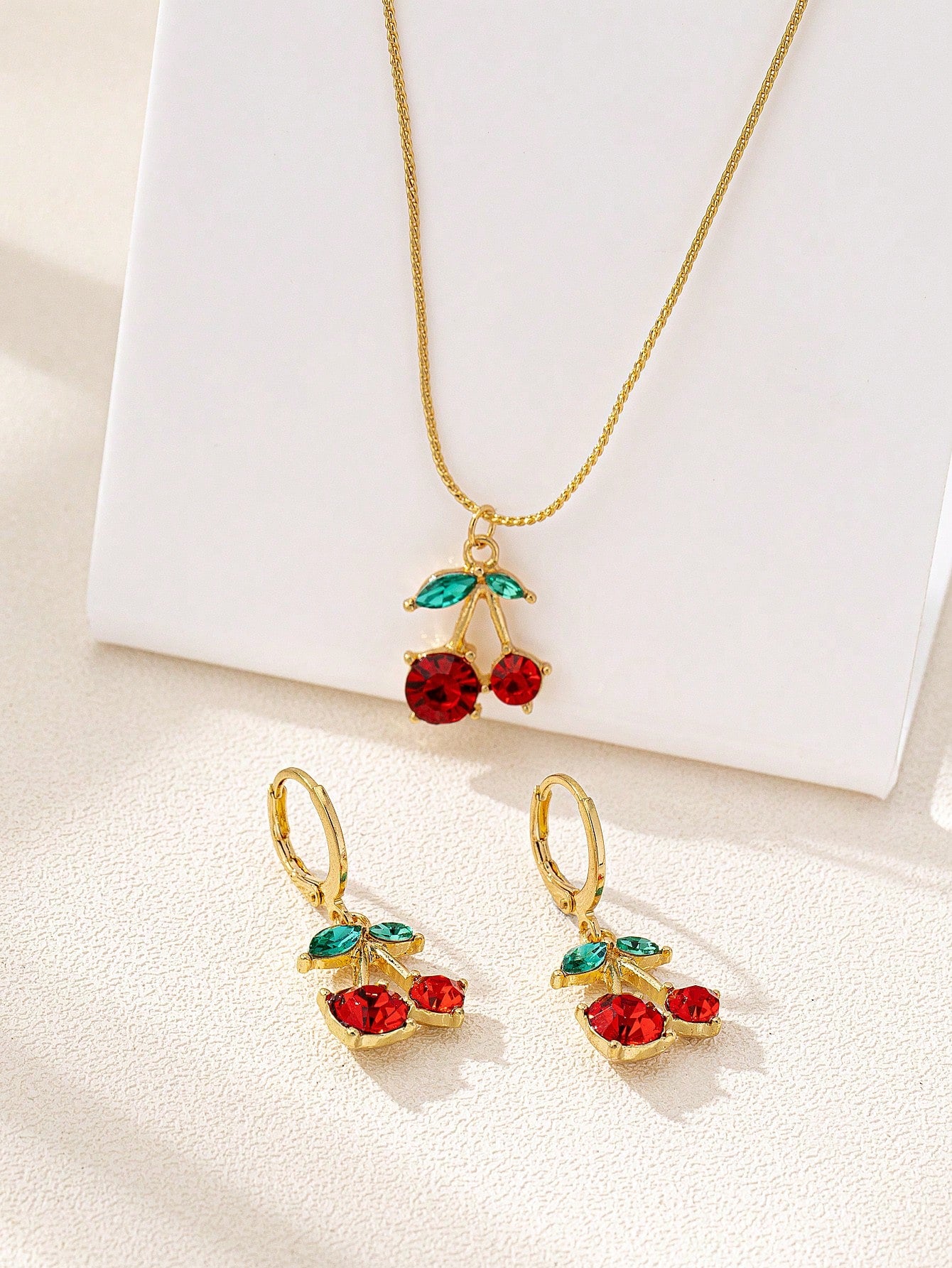 3pcs/Set Fashionable Glass Cherry Necklace & Earrings Jewelry Set - Seen Mai