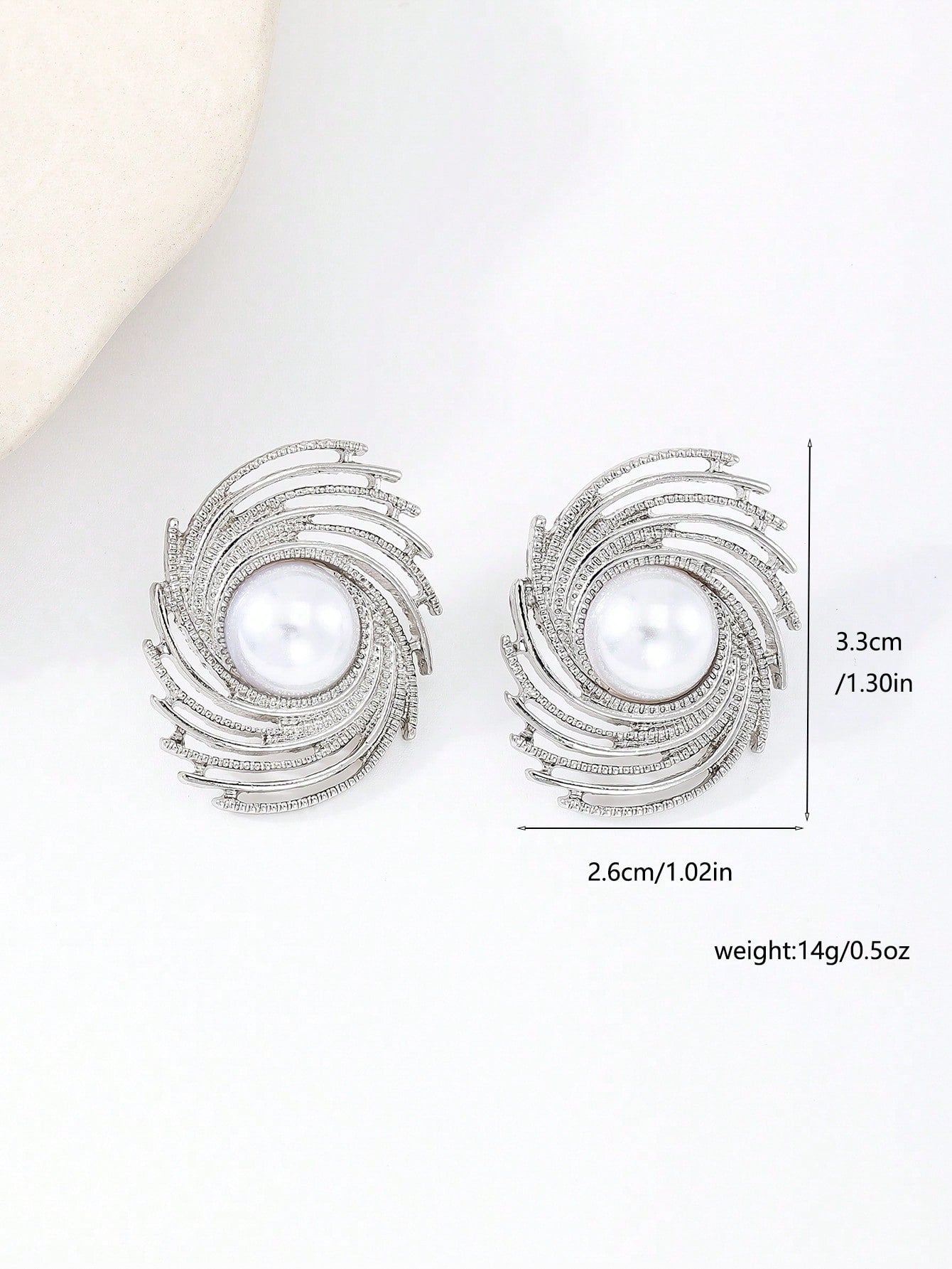 1pair Metallic Textured Women's Stud Earrings - Seen Mai