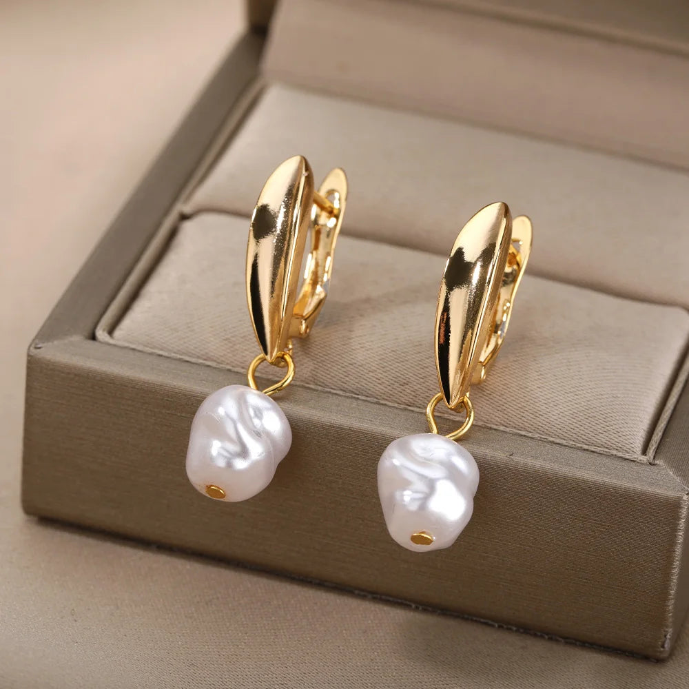 2024 Trend Irregular Pearl Earrings for Women Stainless Steel Baroque Simulated Pearl Stud Earings Couple Jewelry Wedding Gift