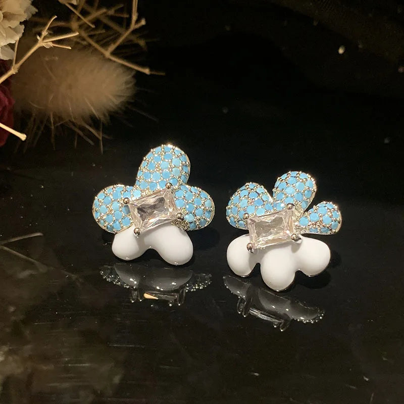 Bilincolor Fashion White and Blue Small Flower Earring for Women