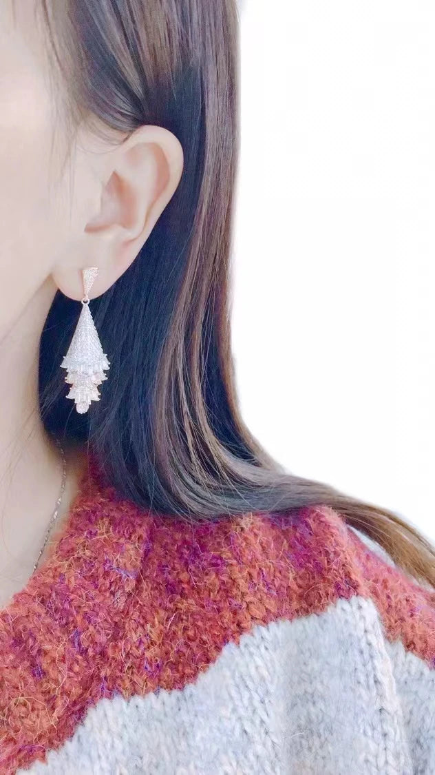 Bilincolor Shell Micro Inlaid Zircon Earrings for Women