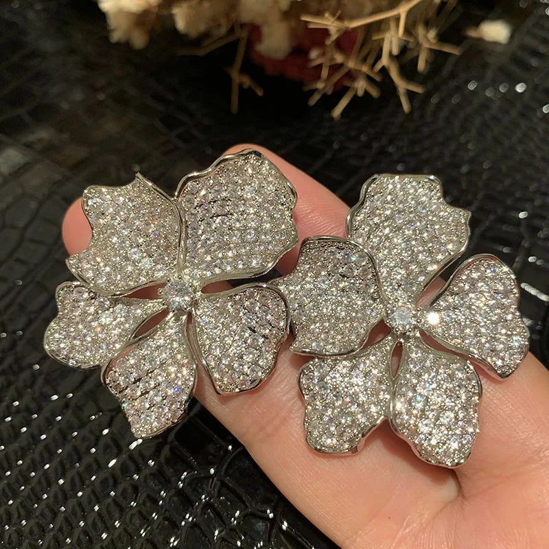 Bilincolor Luxury Three-Dimensional Flower Earrings for Party or Wedding