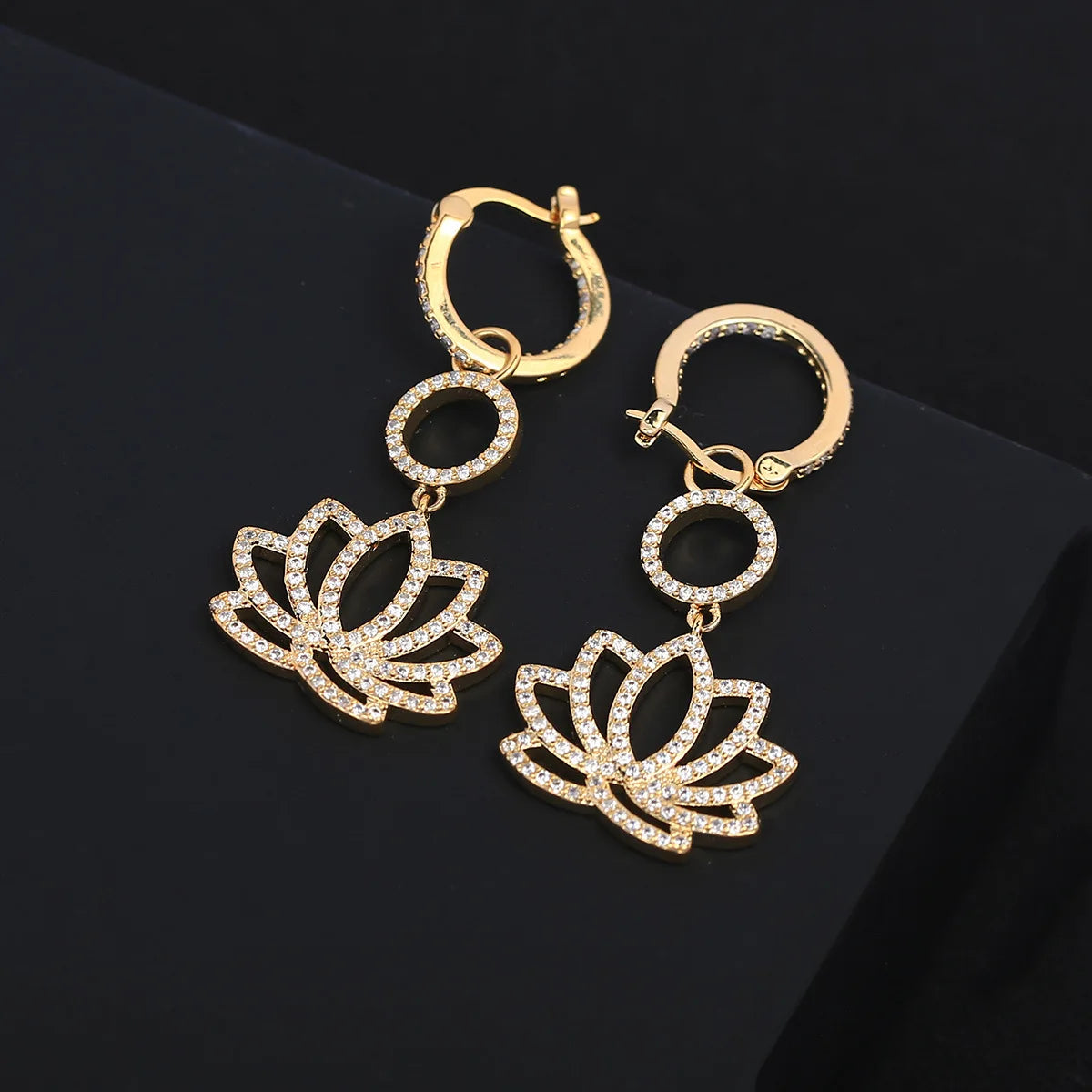 Luxury and Fashionable  Lotus Shaped Zircon Earrings For Women or Girls' Gift