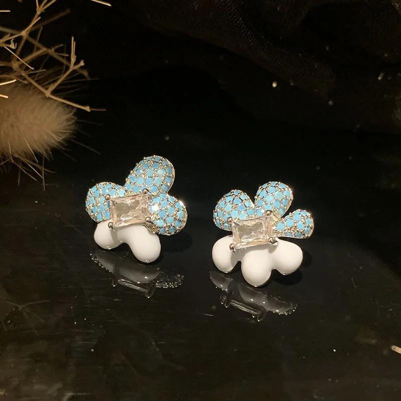 Bilincolor Fashion White and Blue Small Flower Earring for Women