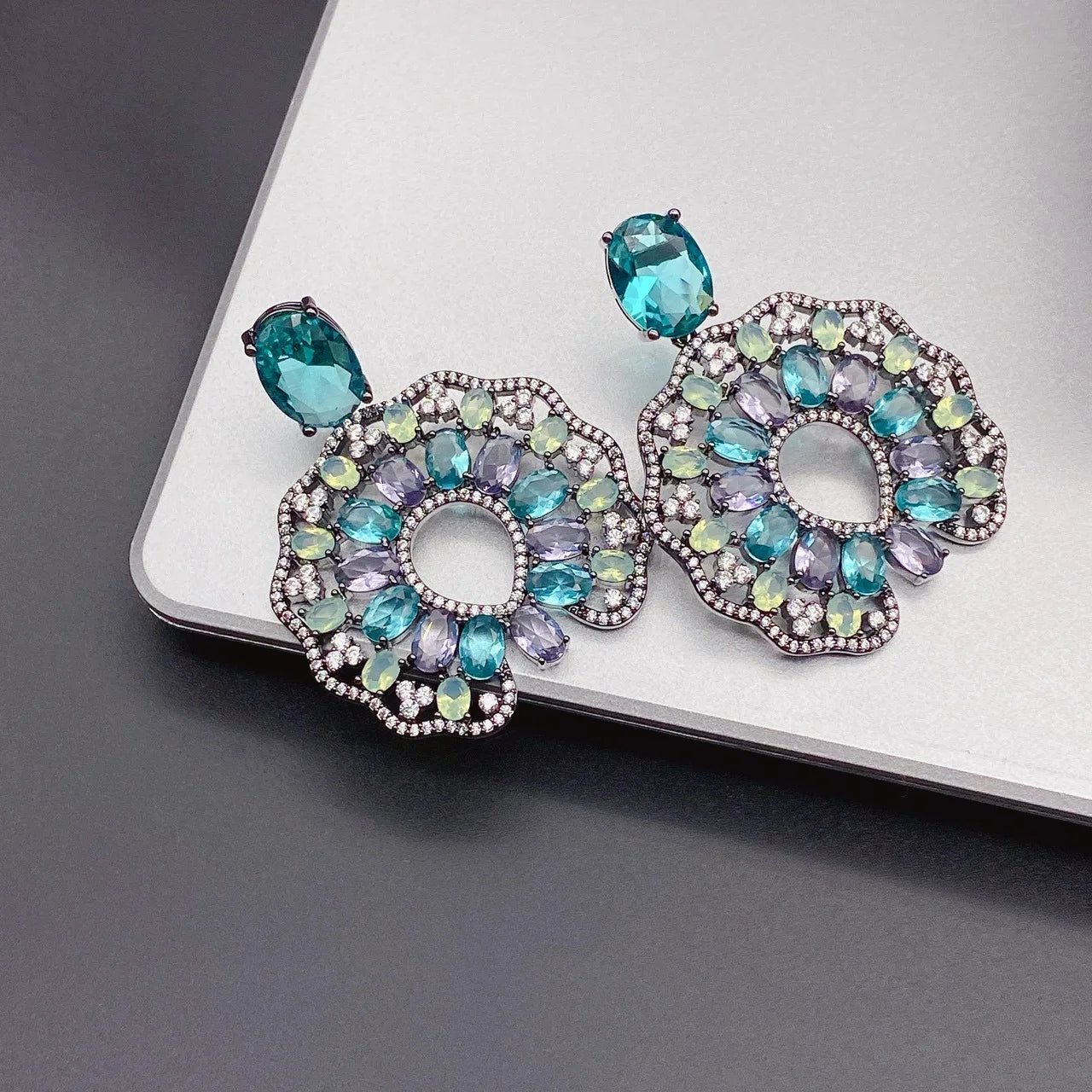 Bilincolor Zircon Fine-worked Micro-inlaid High-grade Color Matching Earrings For Women