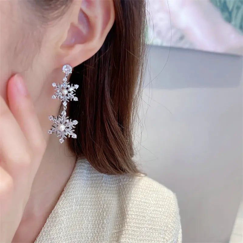 Bilincolor Light Luxury  Zircon Snowflake Earrings for Wedding or Party