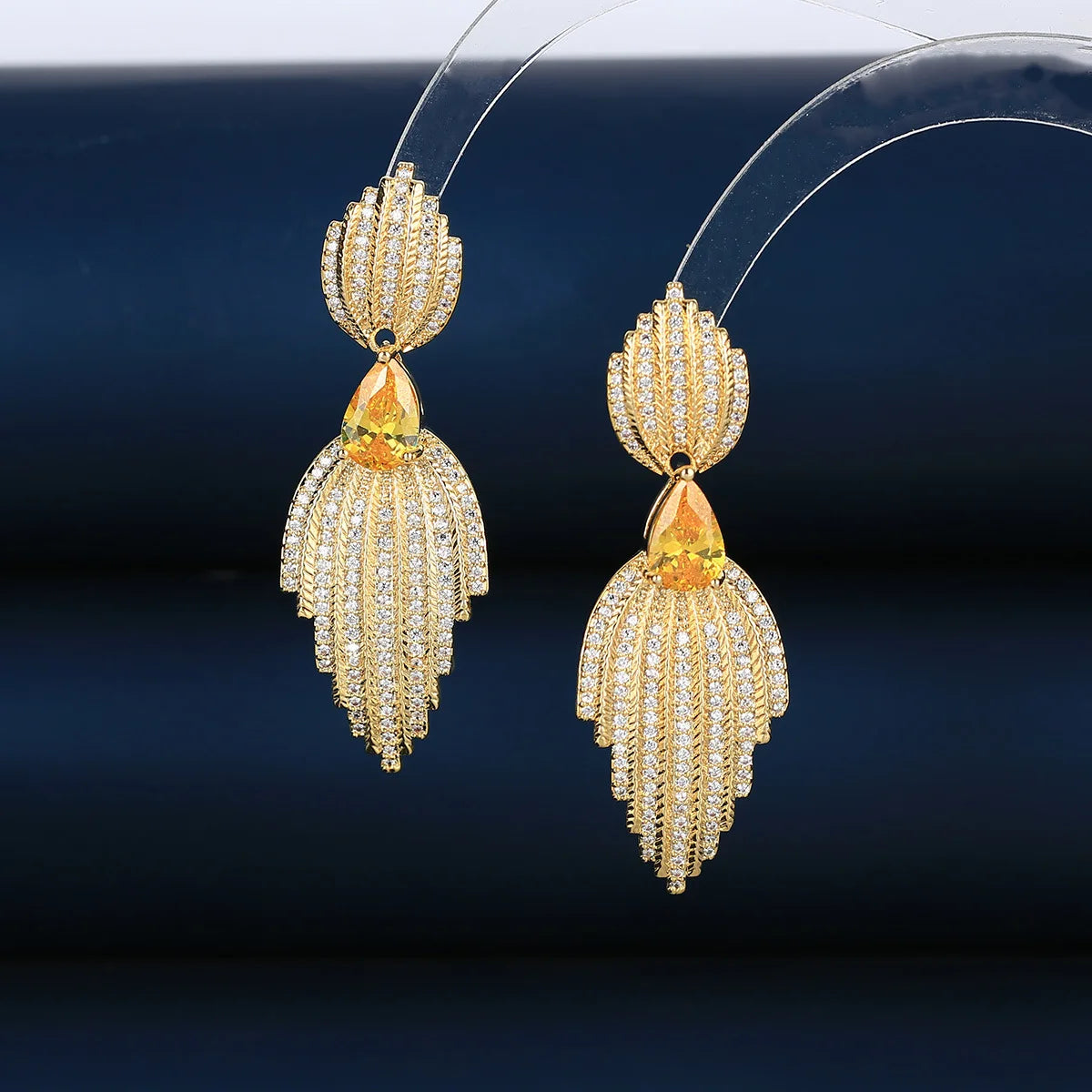 Bilincolor Light and luxurious  Earrings Inlaid with Zircon  for Gift