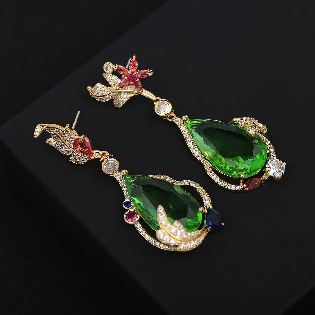 Bilincolor Luxury  Zircon Flower Asymmetrical Earrings