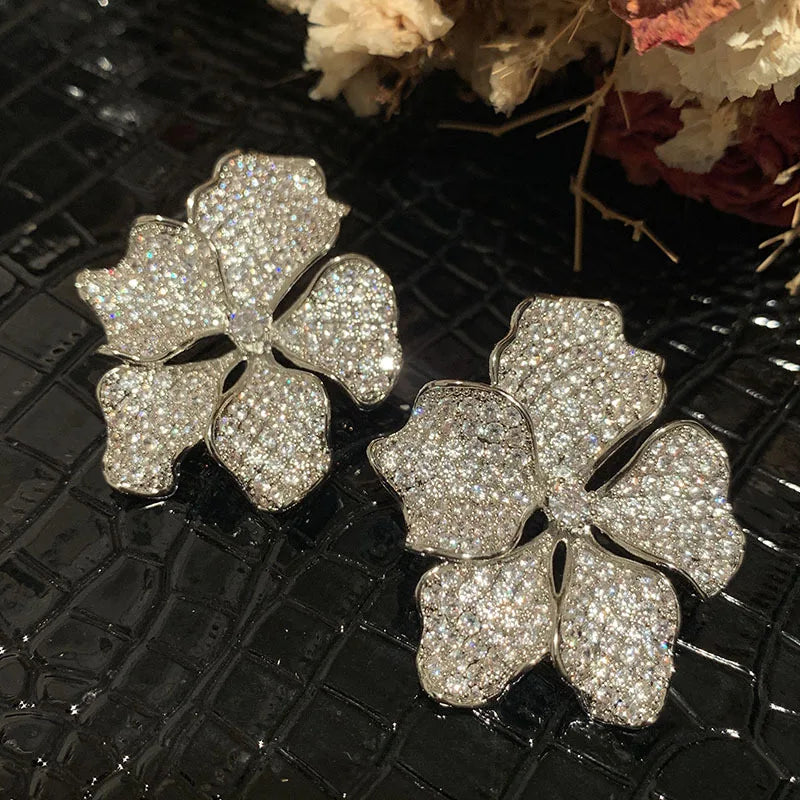 Bilincolor Luxury Three-Dimensional Flower Earrings for Party or Wedding