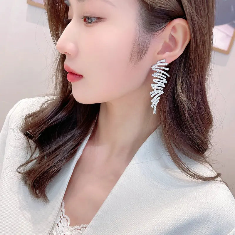 Bilincolor New  Geometric Creative Irregular Line Earrings for Women Paired with Banquet Dress